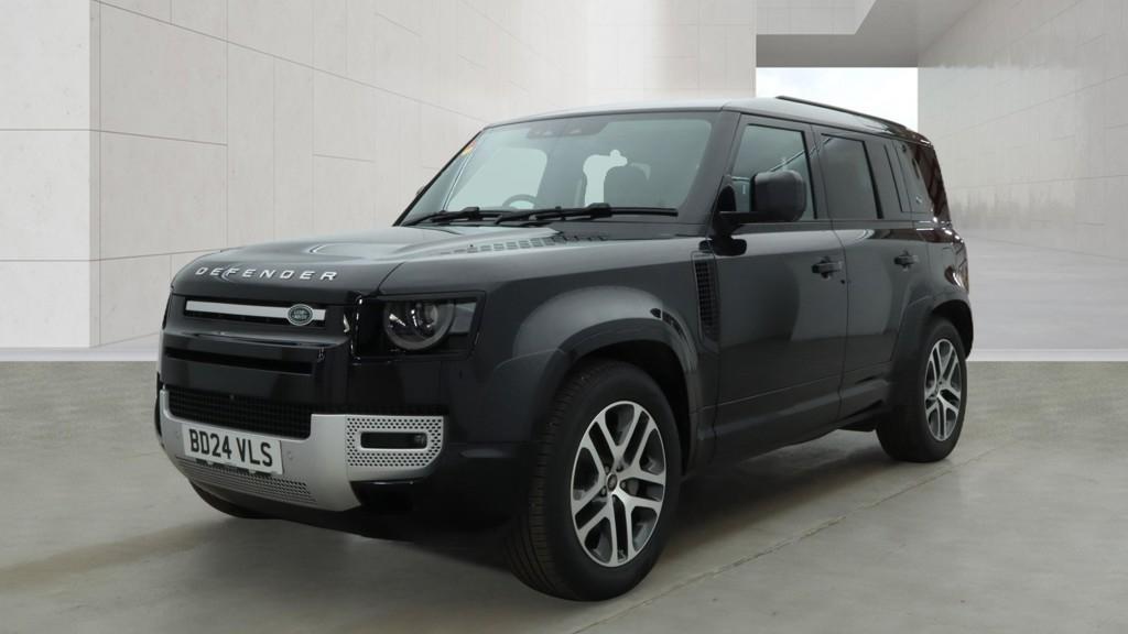 Land Rover Defender view 3