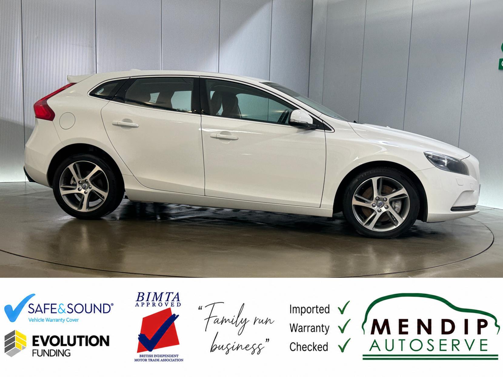 Volvo V40 view 27