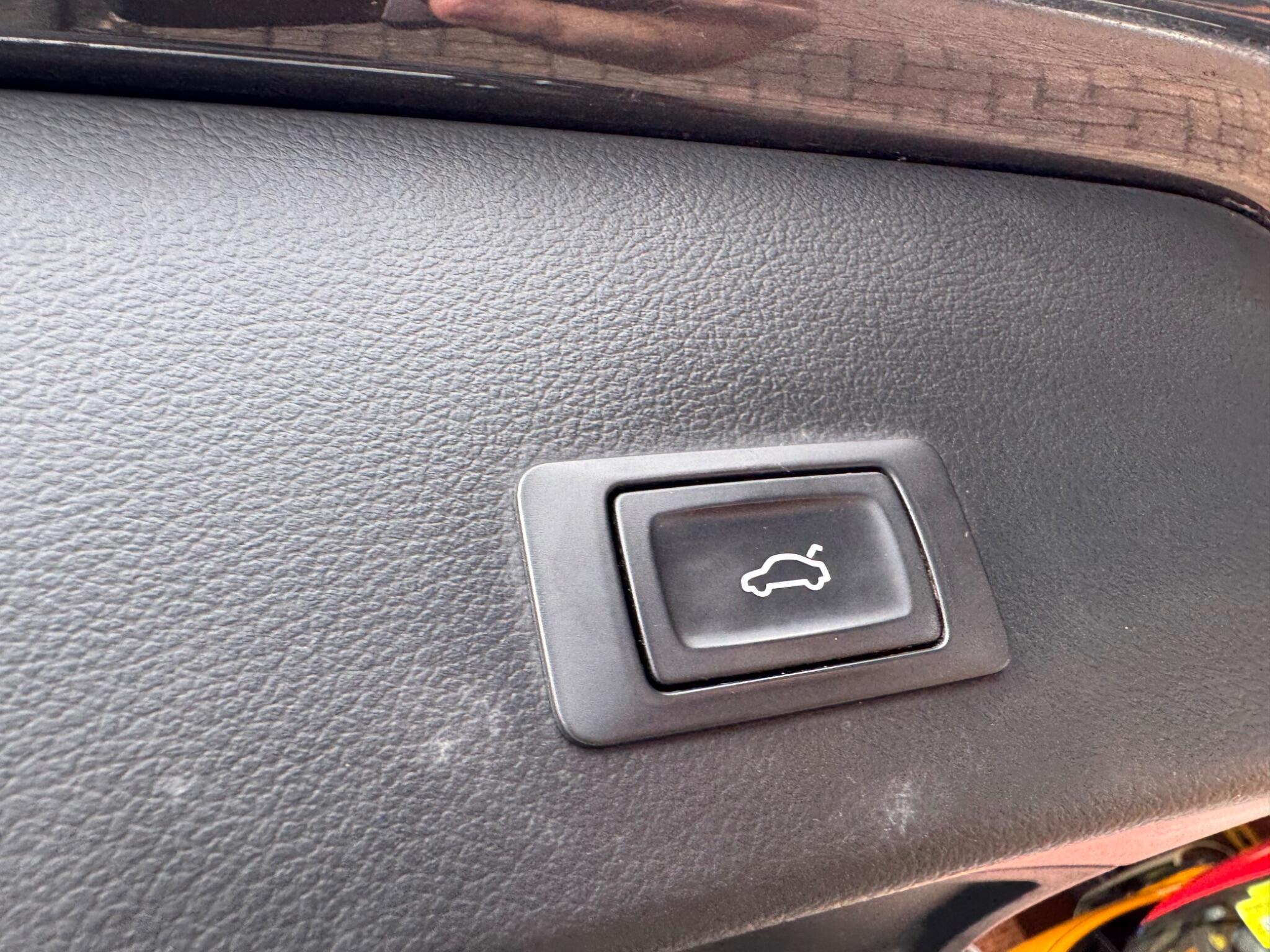 Audi A6 Allroad view 12