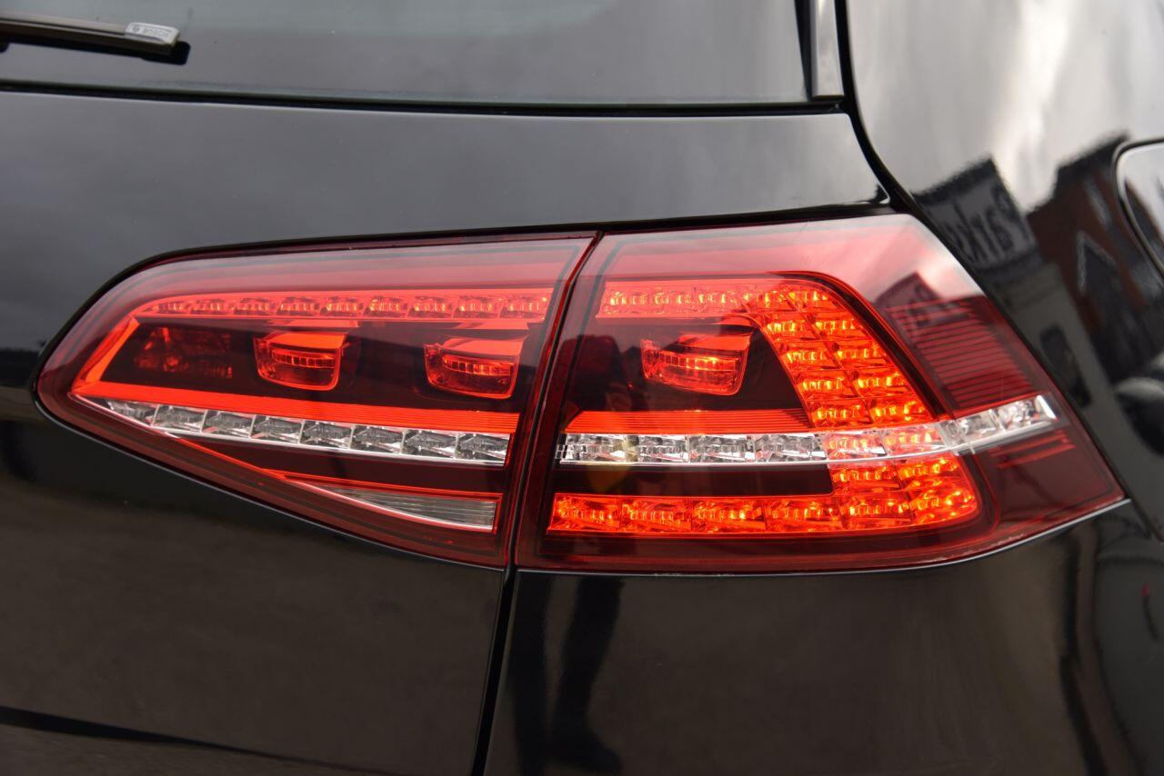 Volkswagen Golf view 16