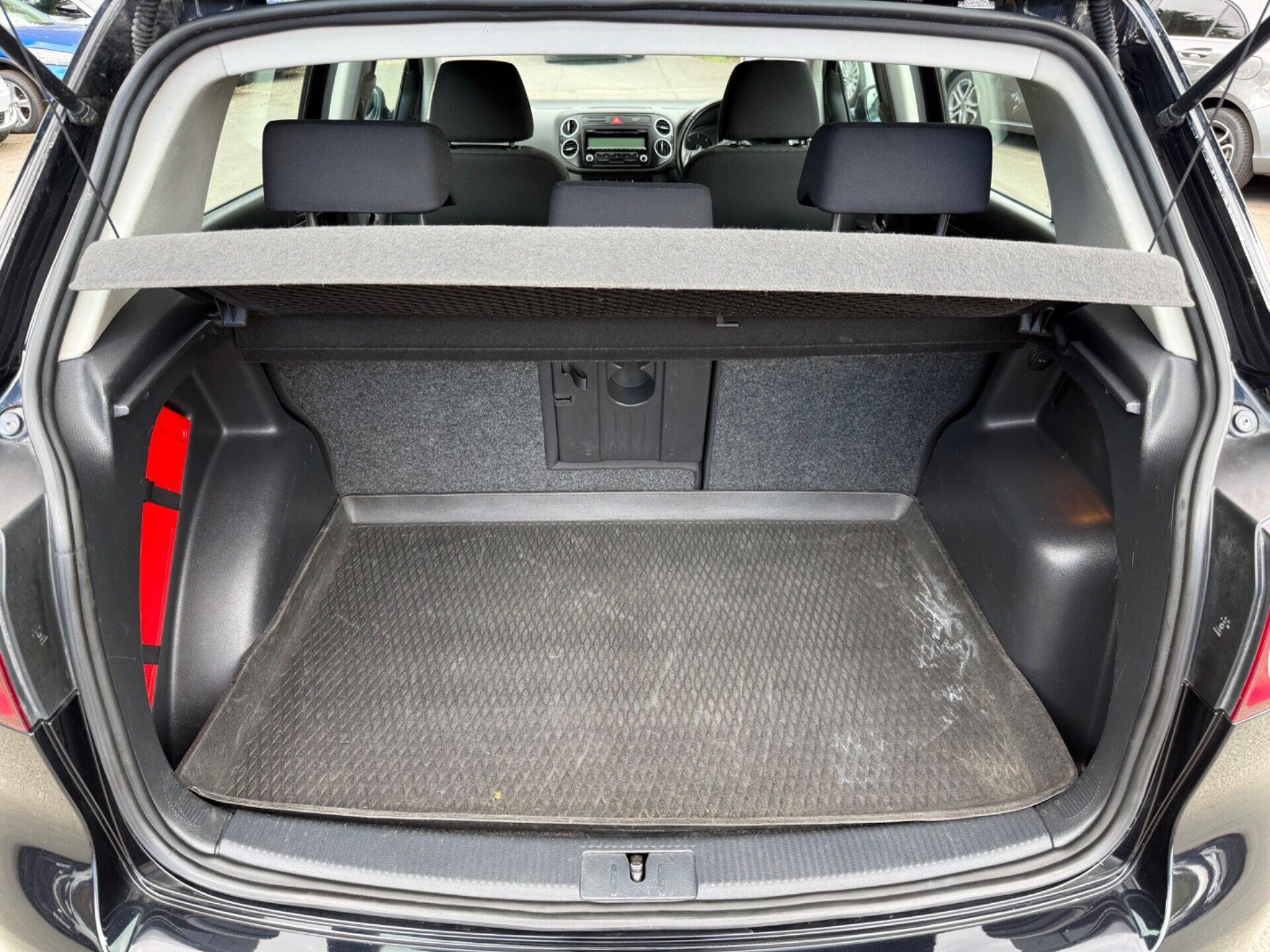 Volkswagen Golf Plus view 41