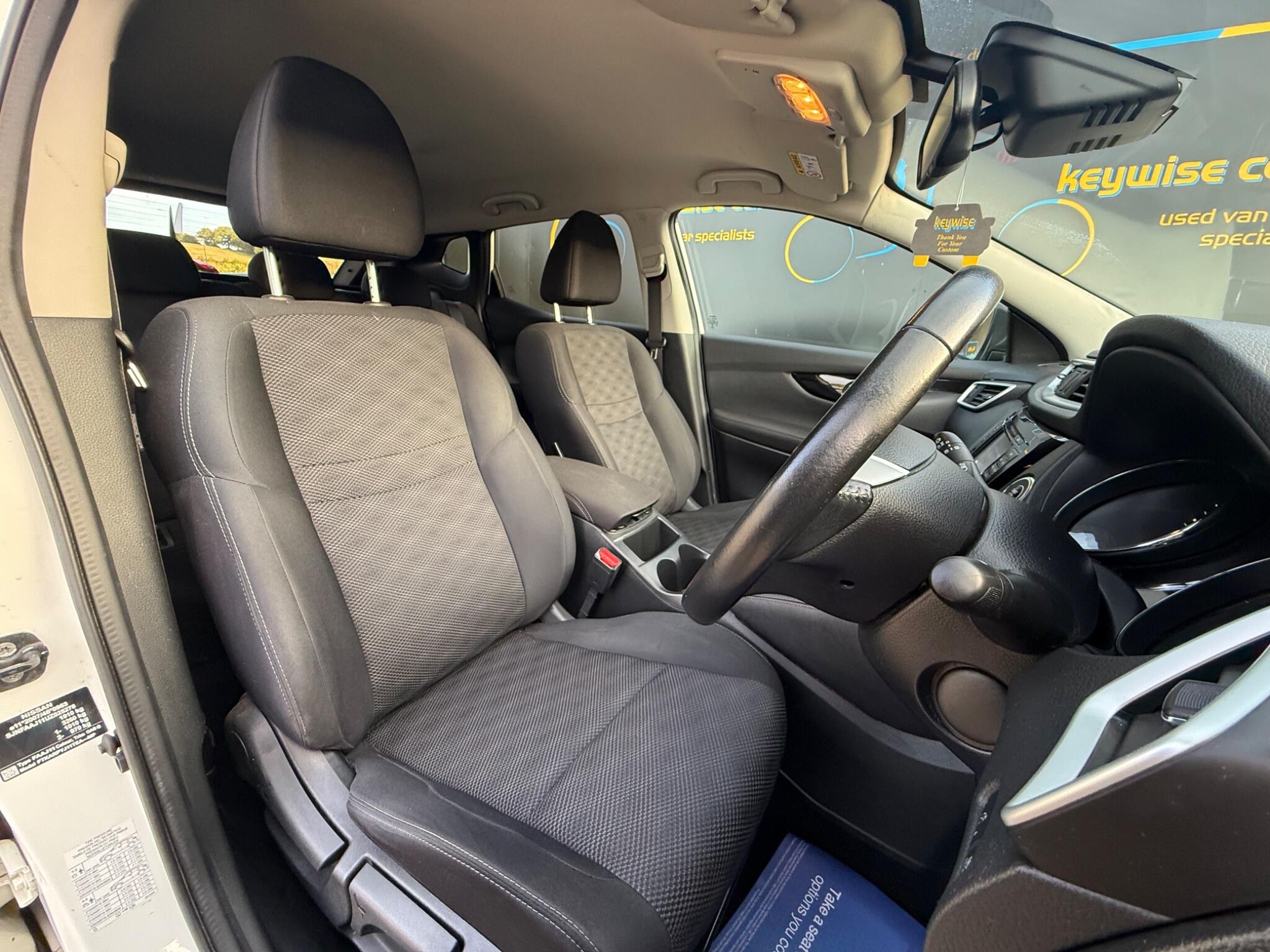 Nissan Qashqai view 15