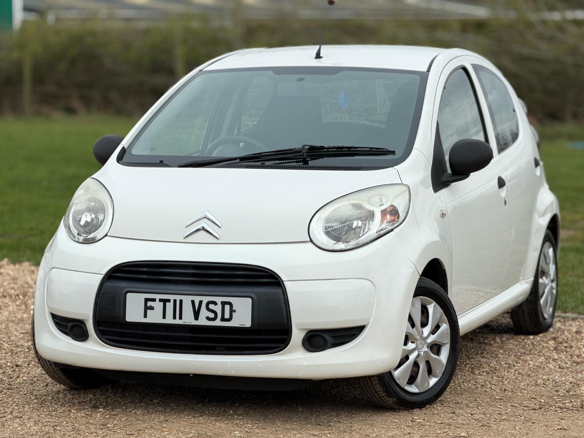 2011 Citroen C1 1.0i VTR Euro 5 5dr image 1