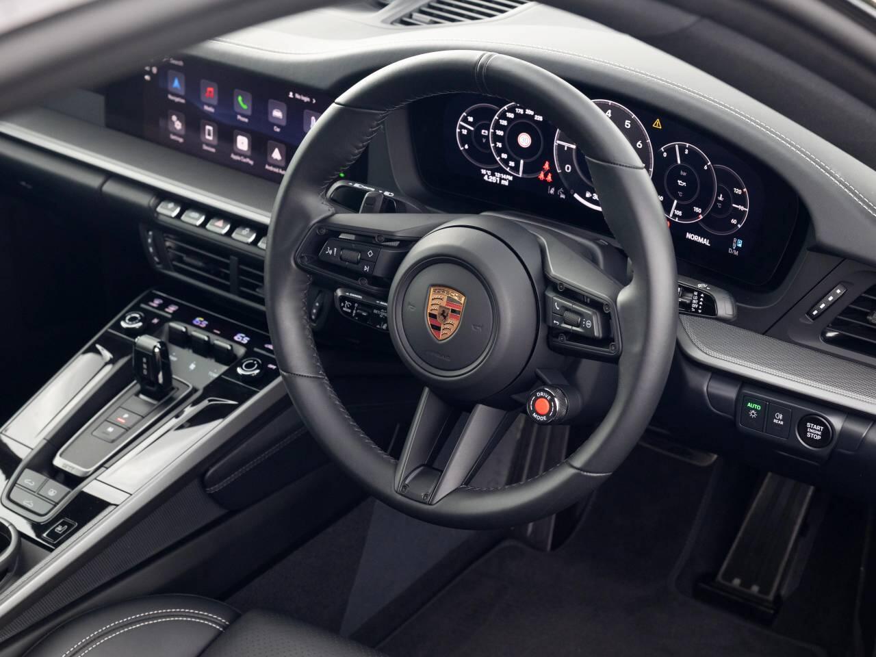 Porsche 911 view 78