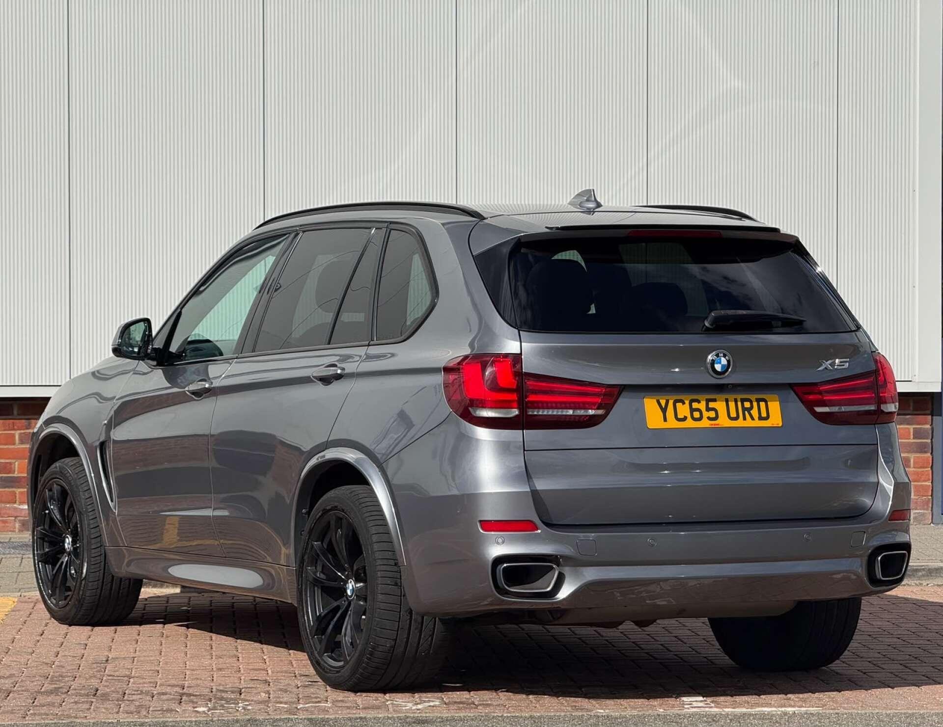 BMW X5 X5 view 4