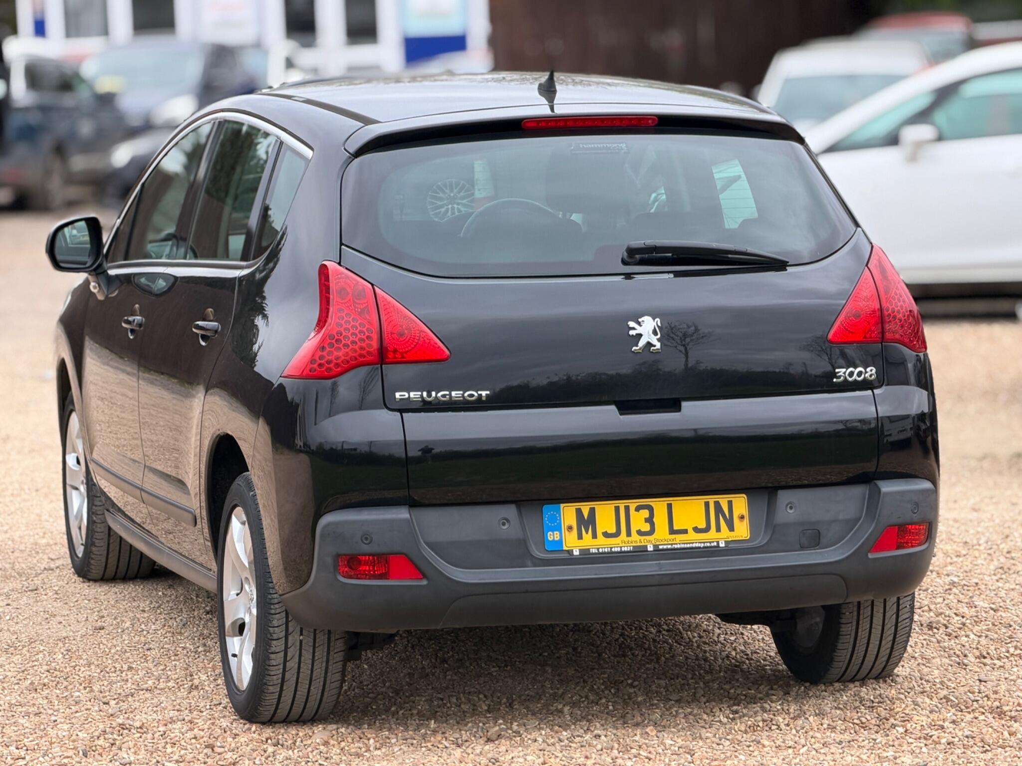 2013 Peugeot 3008 1.6 HDi Active Euro 5 5dr image 8
