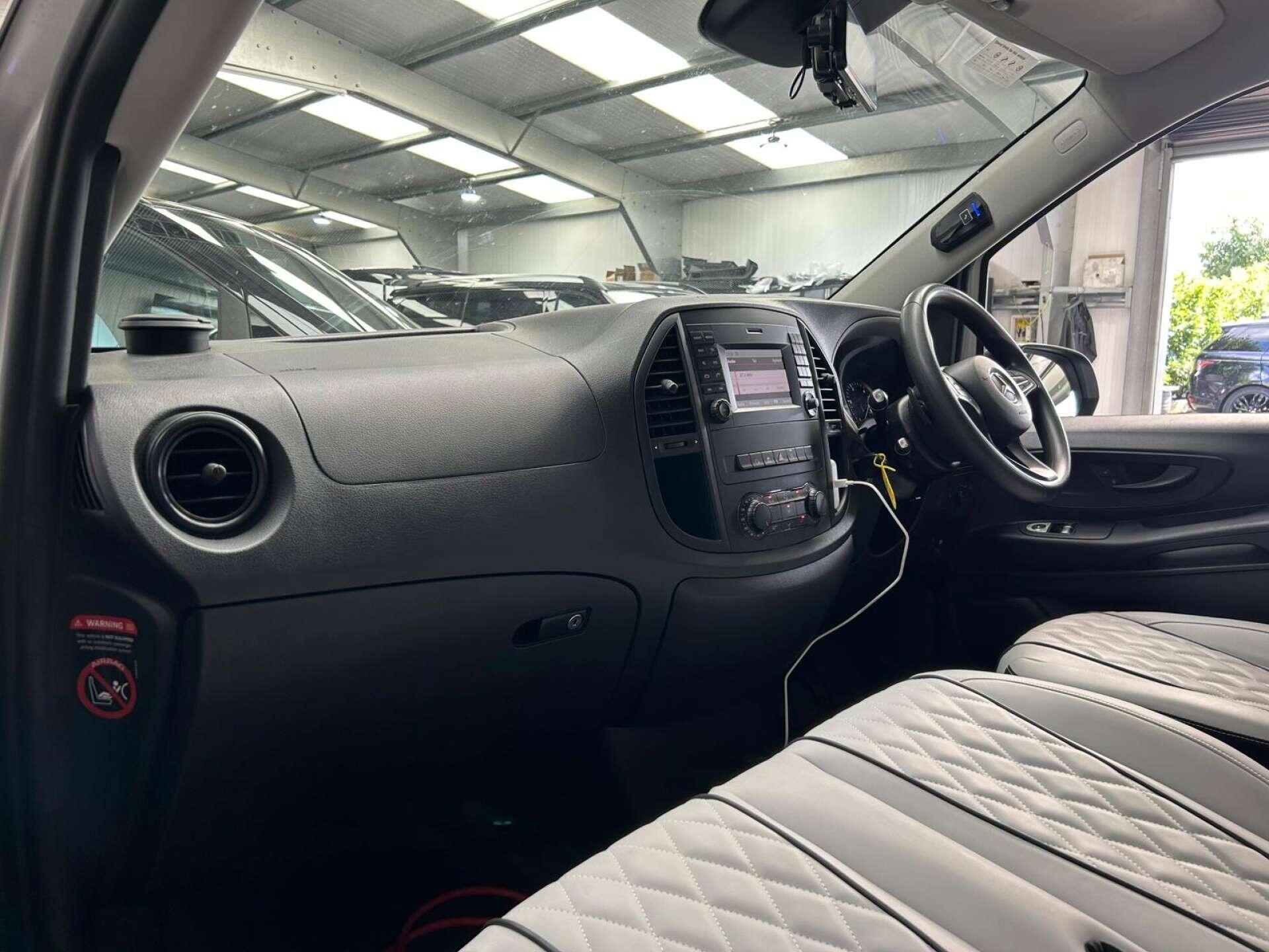 Mercedes-Benz Vito view 32