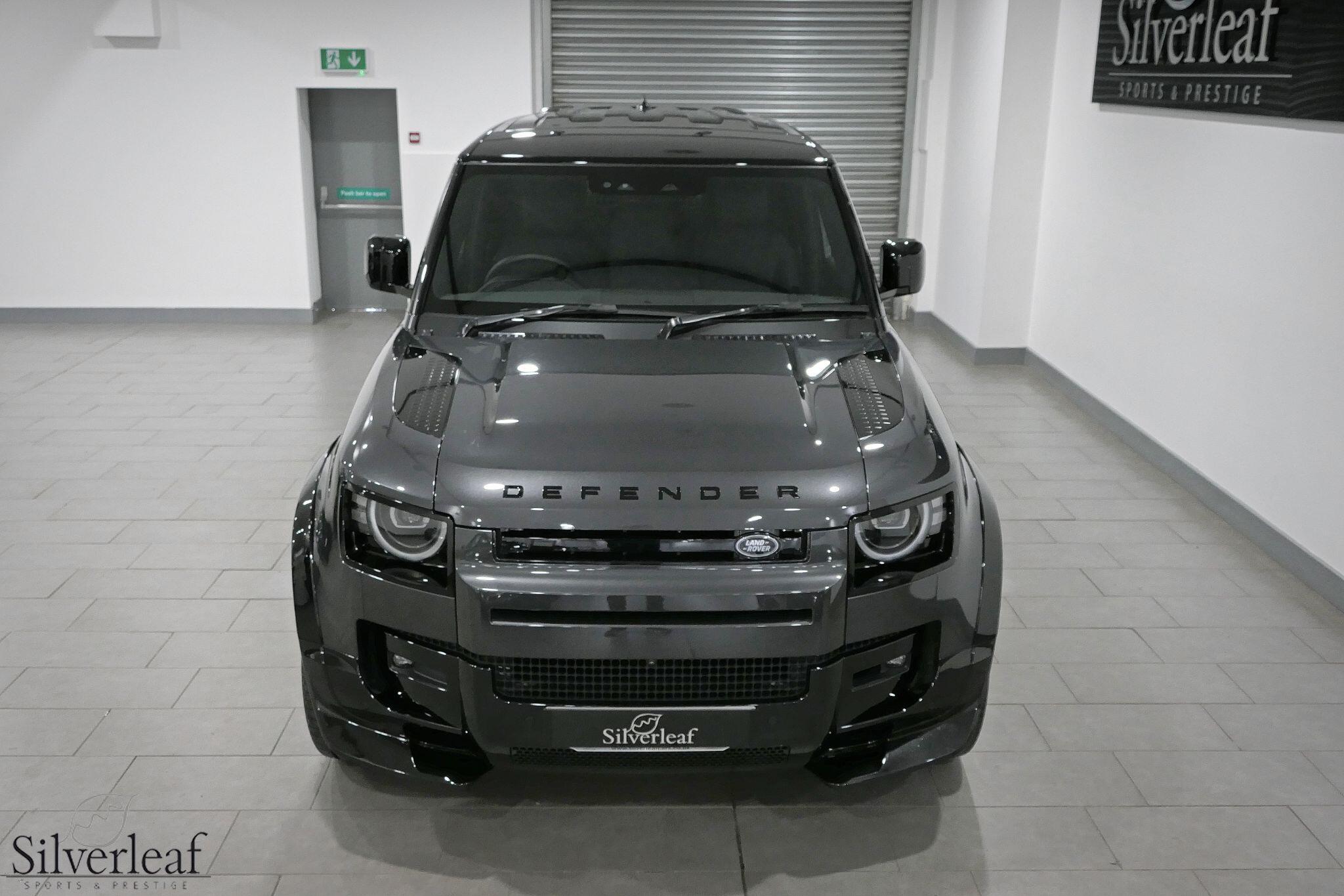 Land Rover Defender view 35