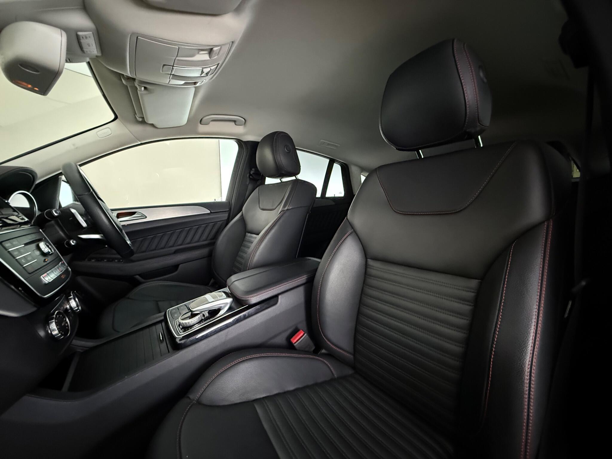 Mercedes-Benz Gle view 33