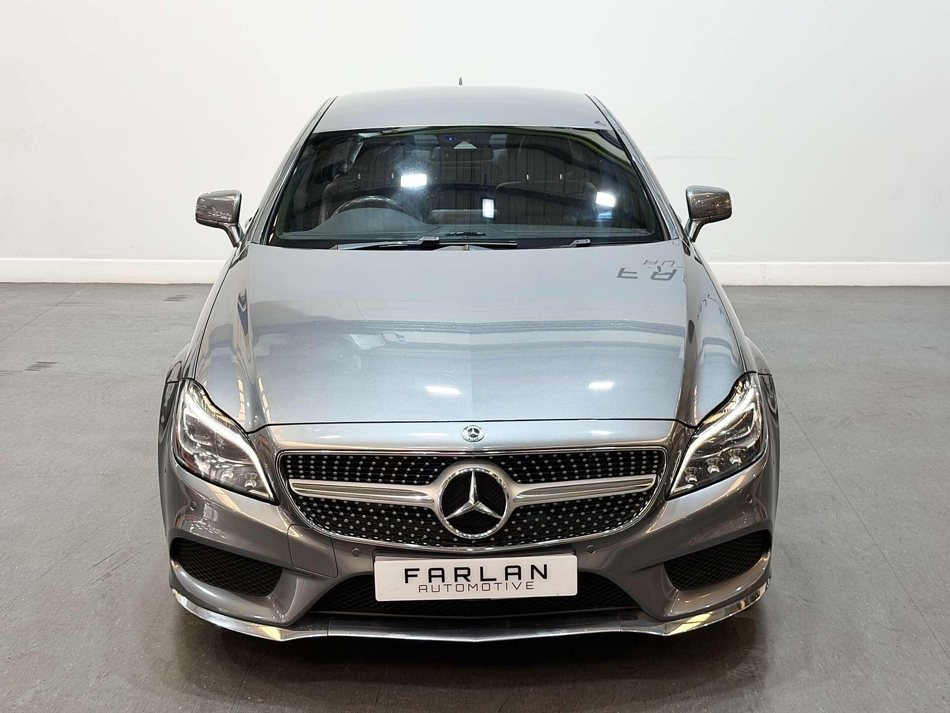 Mercedes-Benz CLS view 10