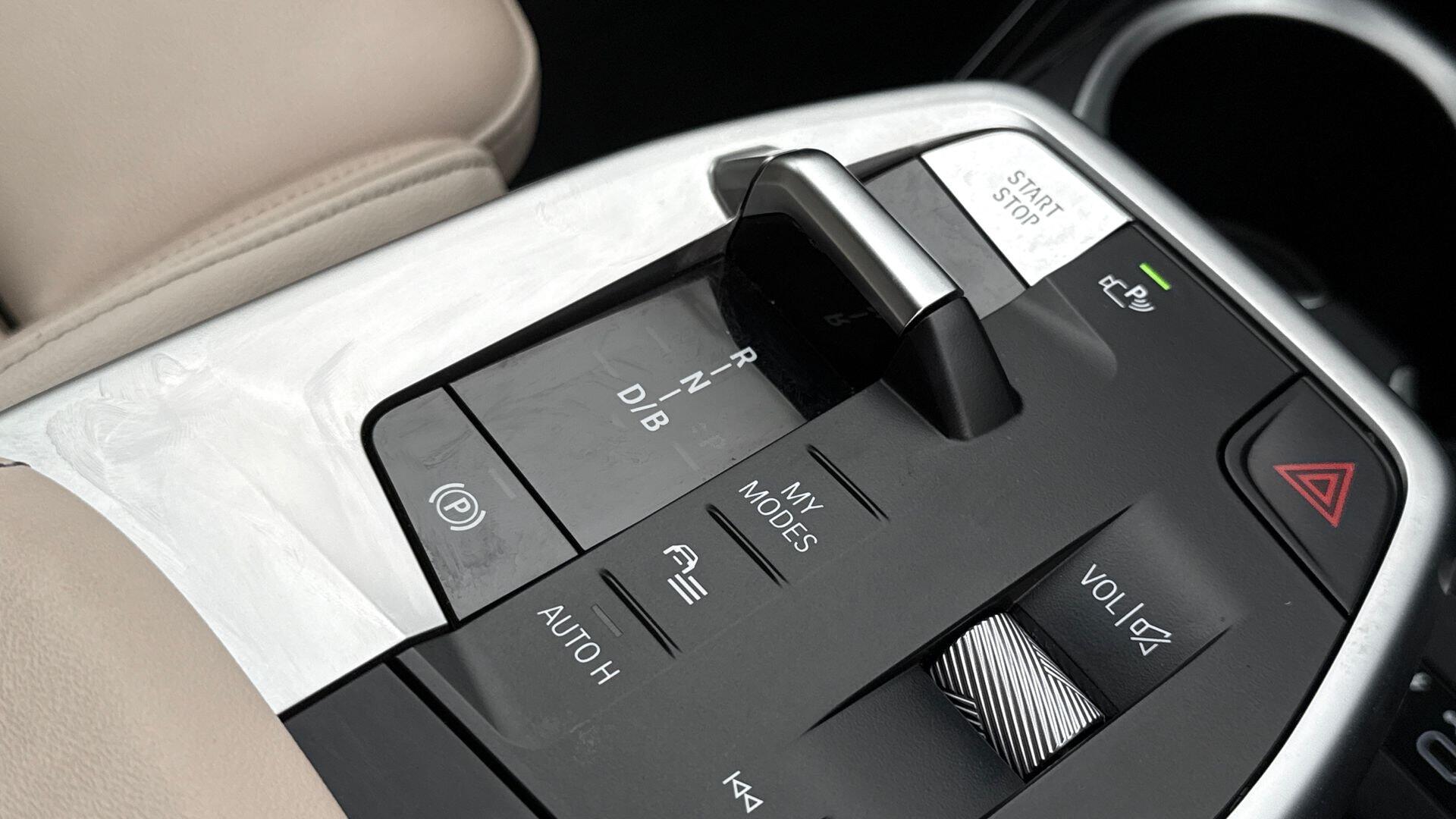 BMW iX1 view 20