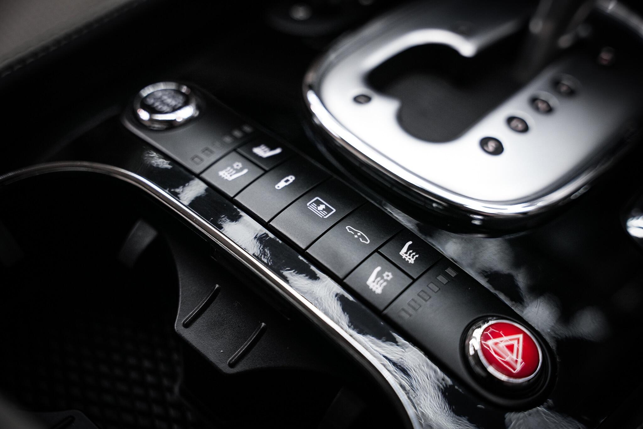 Bentley Flying Spur view 48