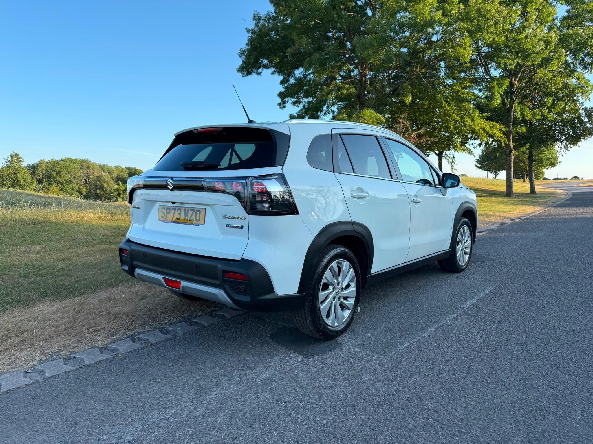 Suzuki S-Cross view 2