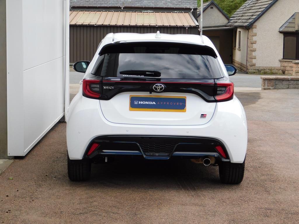 Yaris