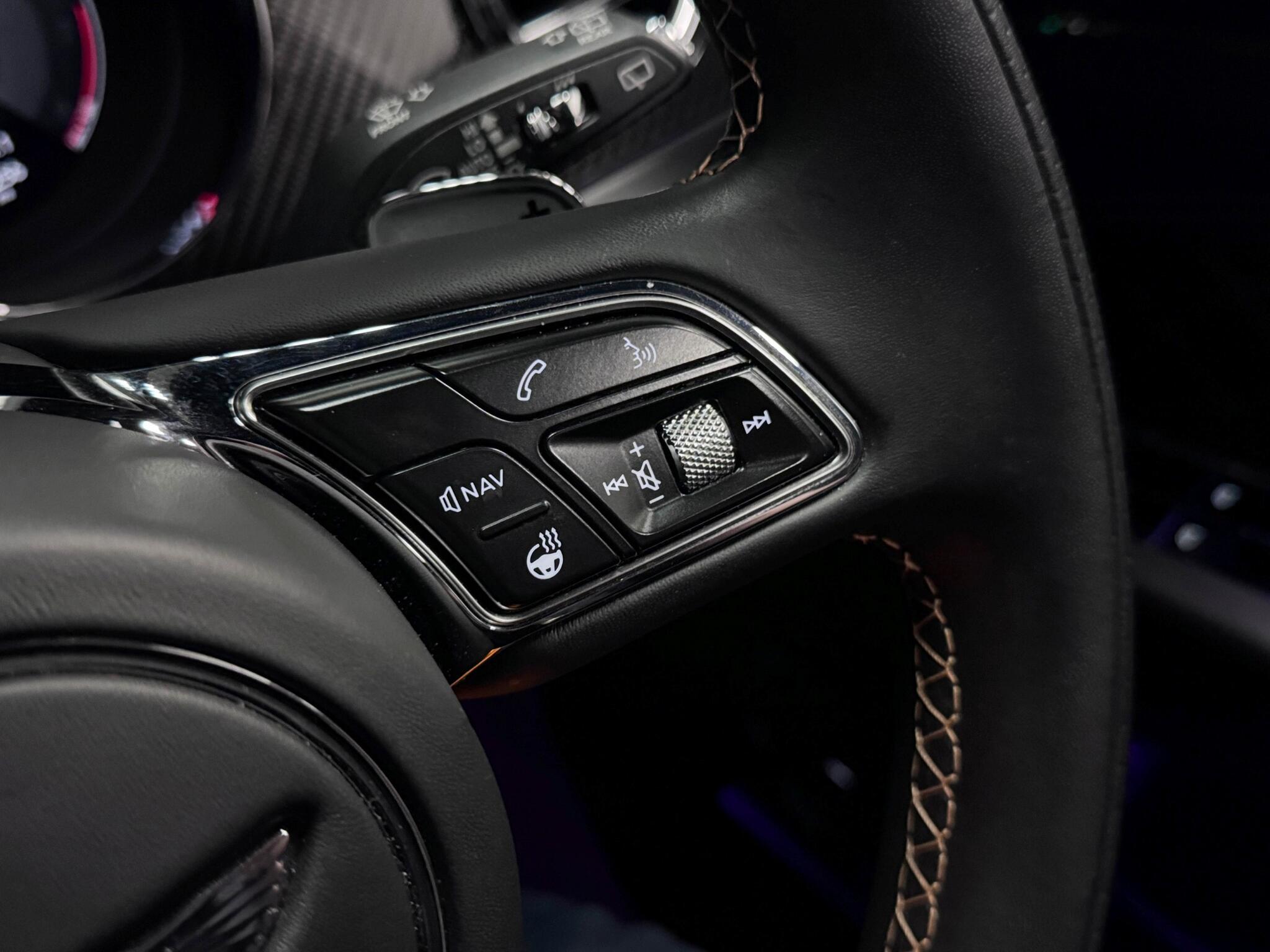 Bentley Bentayga view 19