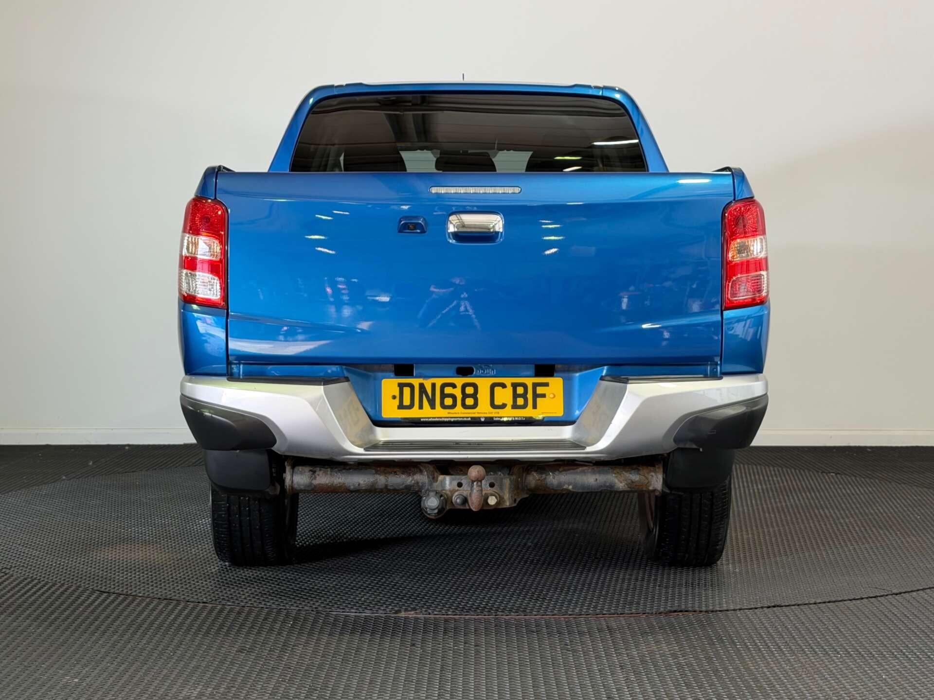 Mitsubishi L200 view 6