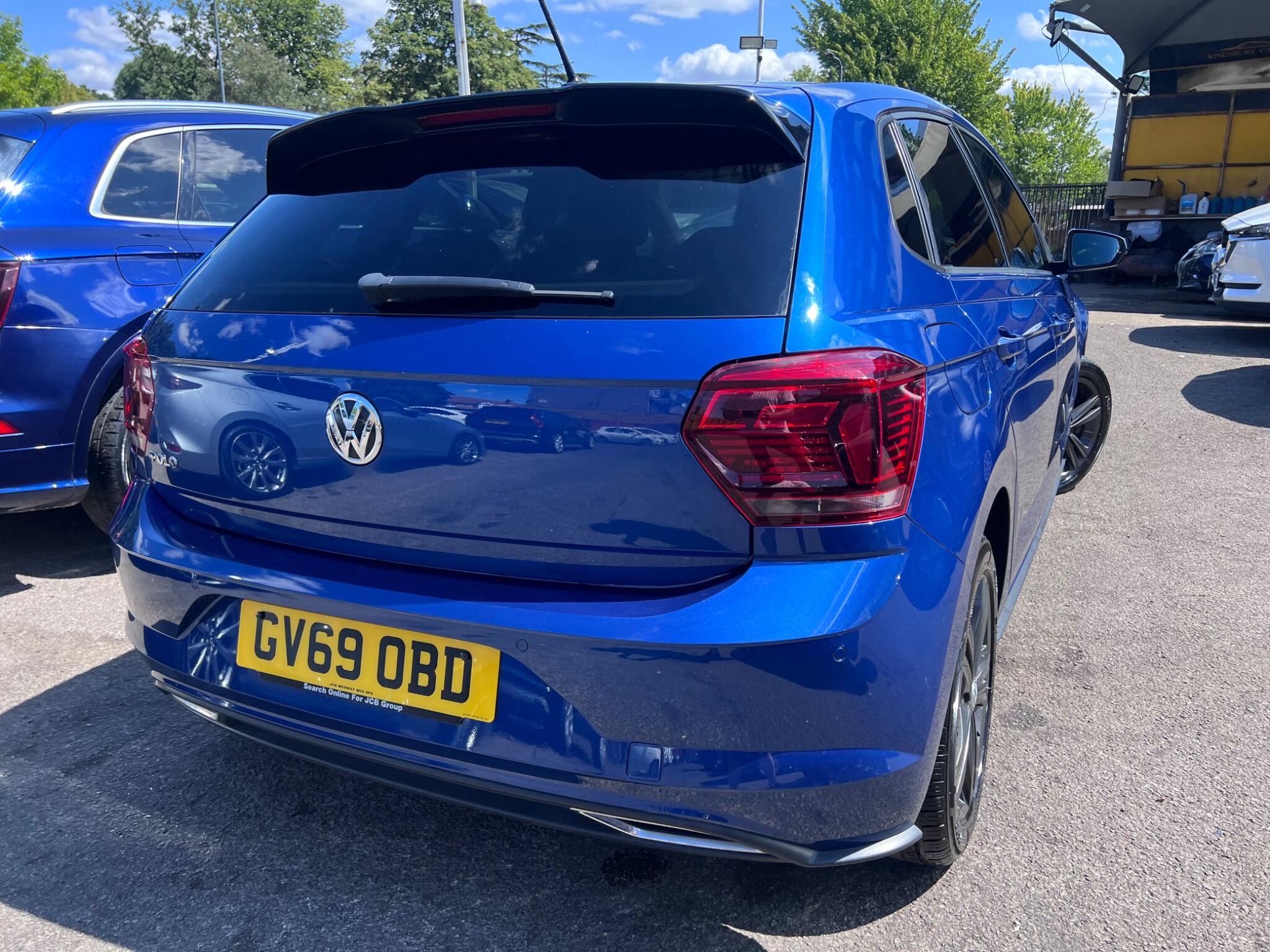 Volkswagen Polo view 11