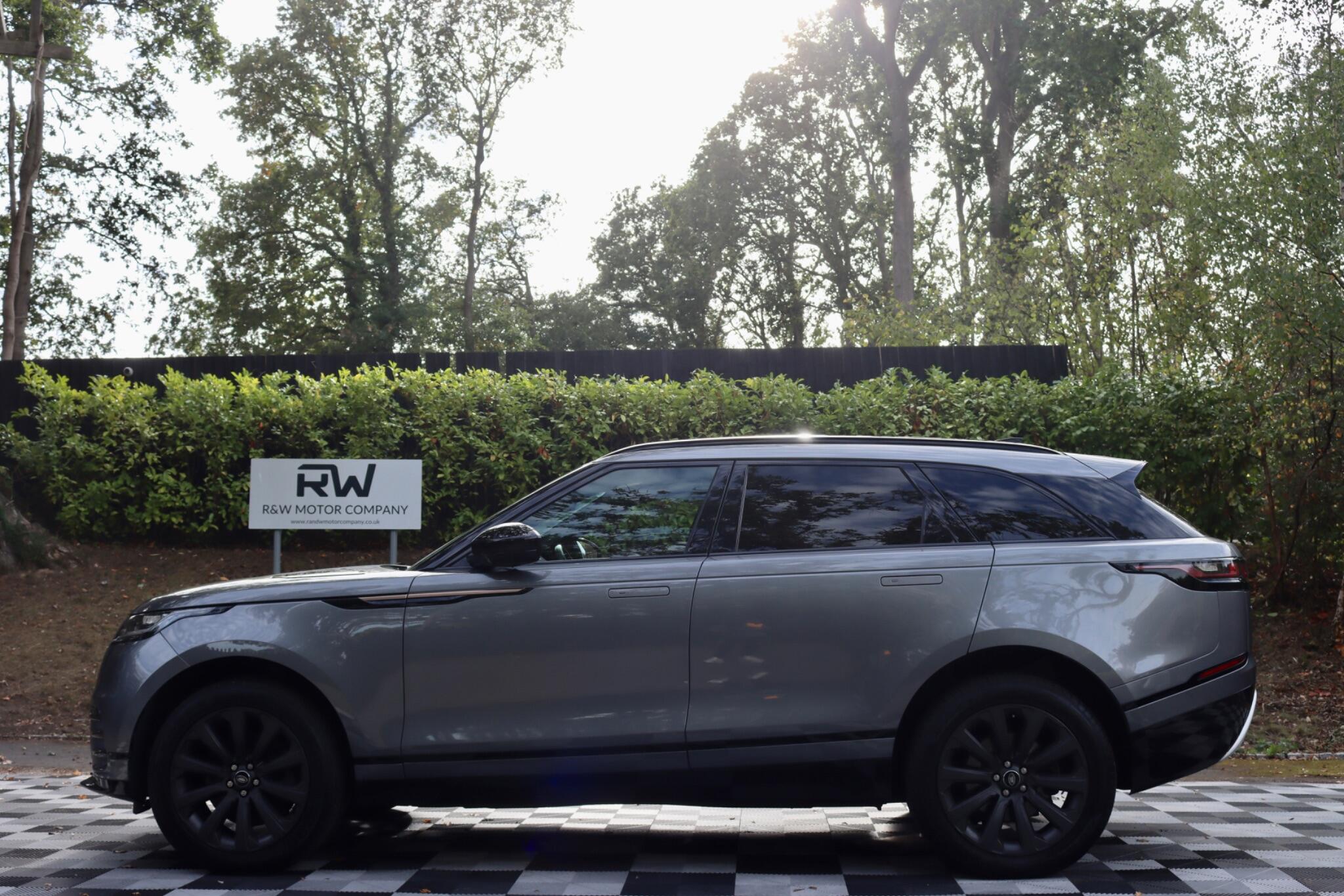 Land Rover Range Rover Velar view 11