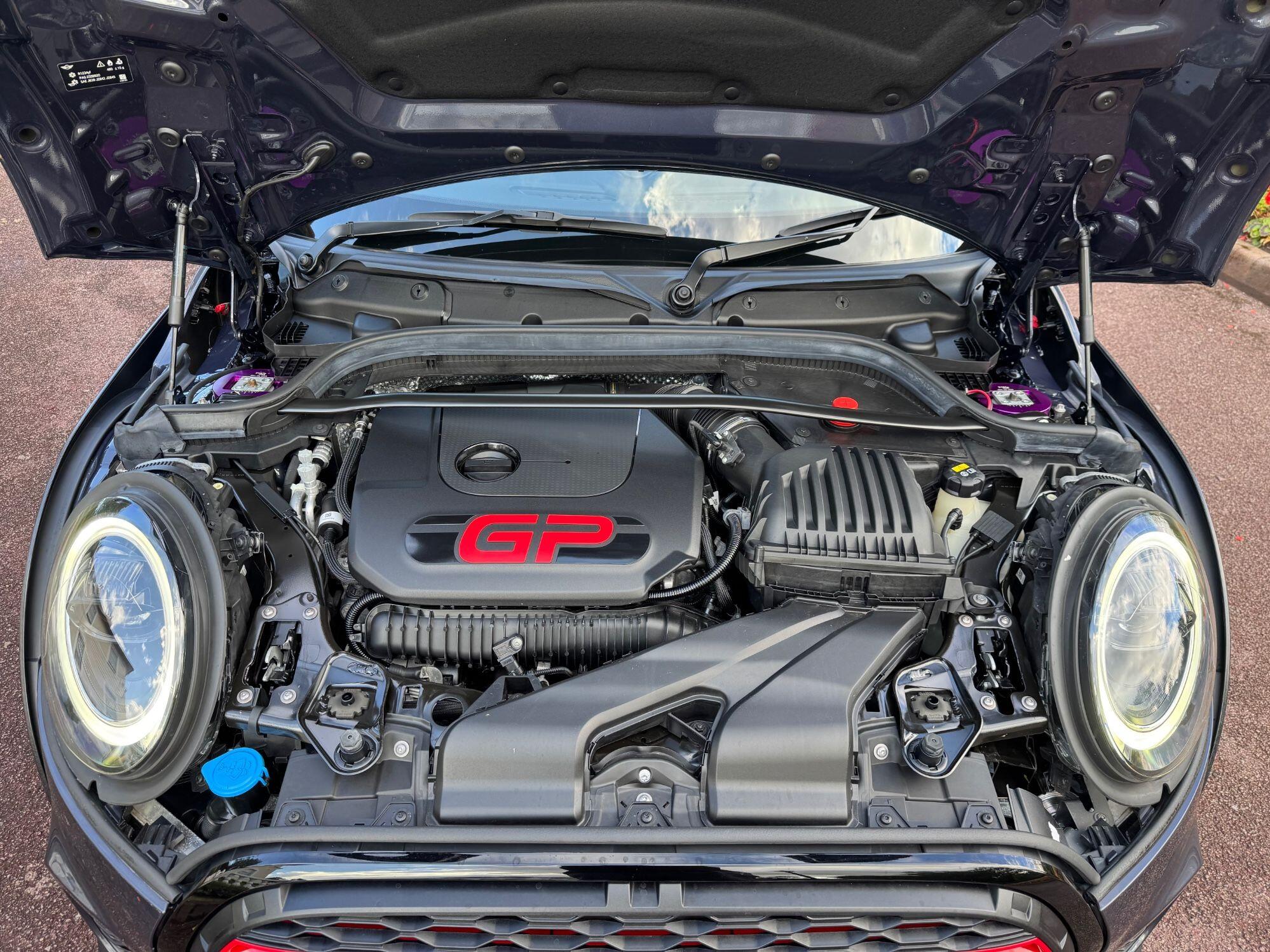 Mini Cooper view 25