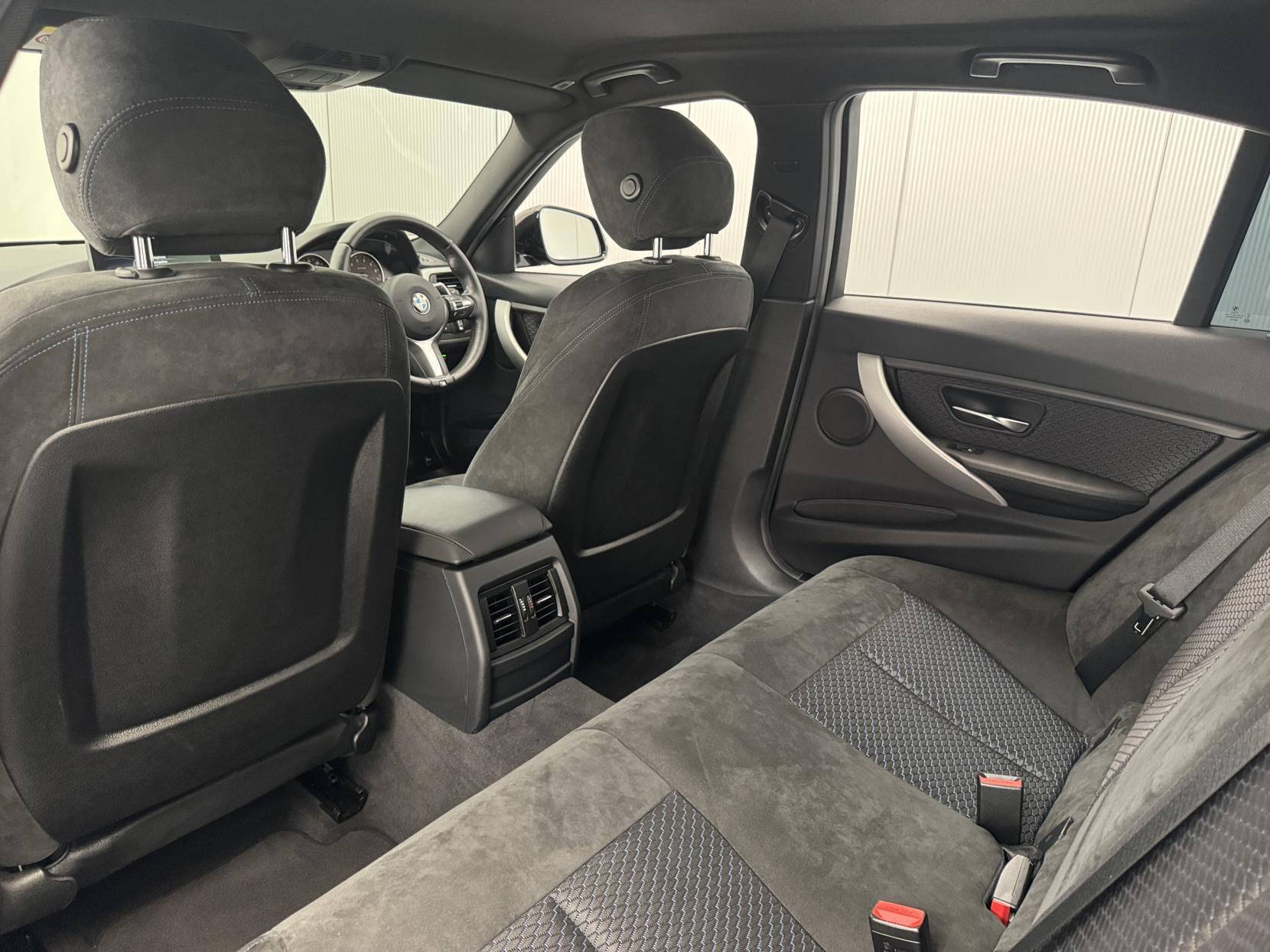 BMW 3 Series view 48
