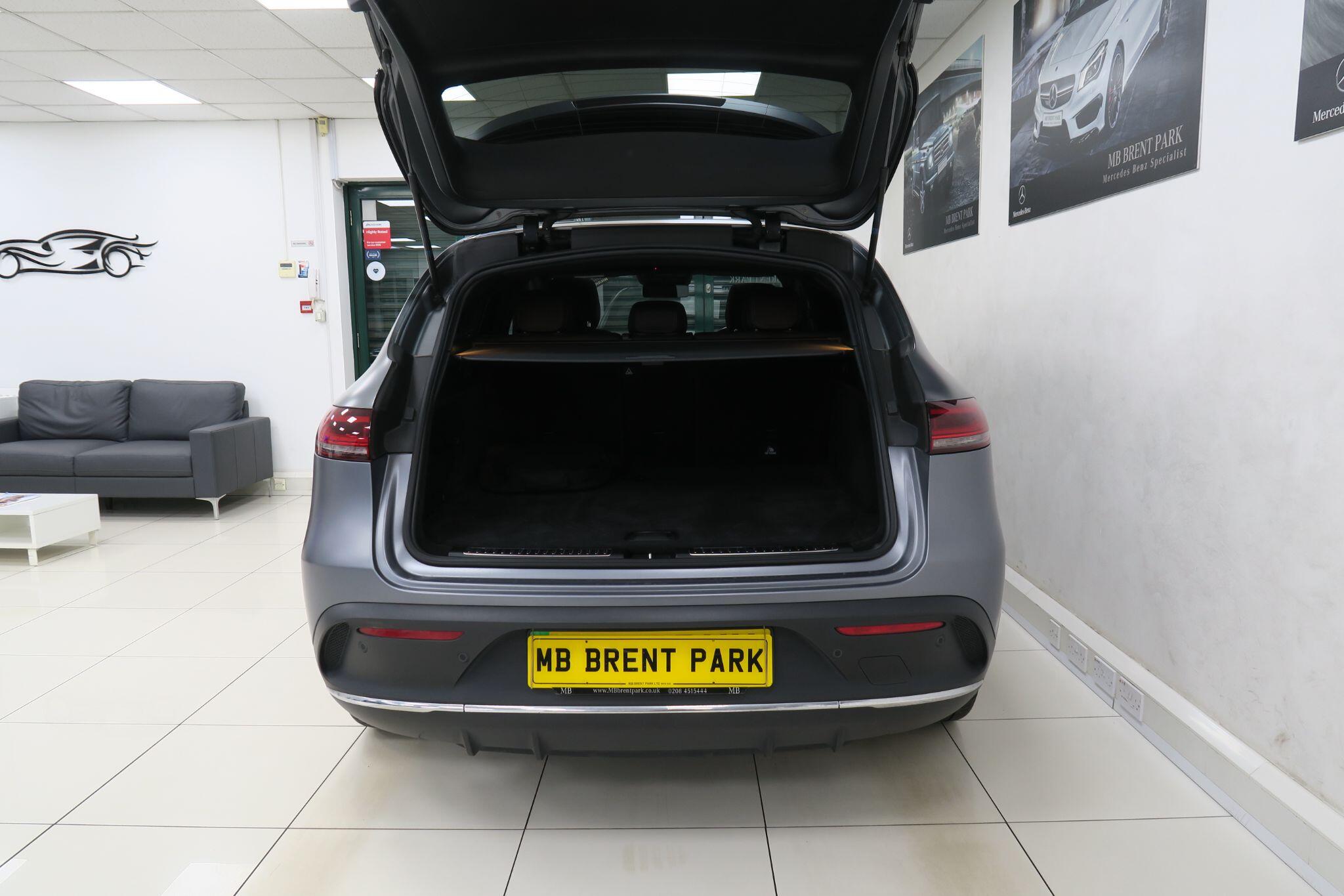 Mercedes-Benz EQC view 19