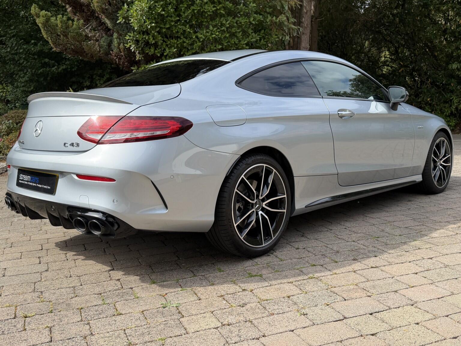 Mercedes-Benz C-Class view 7