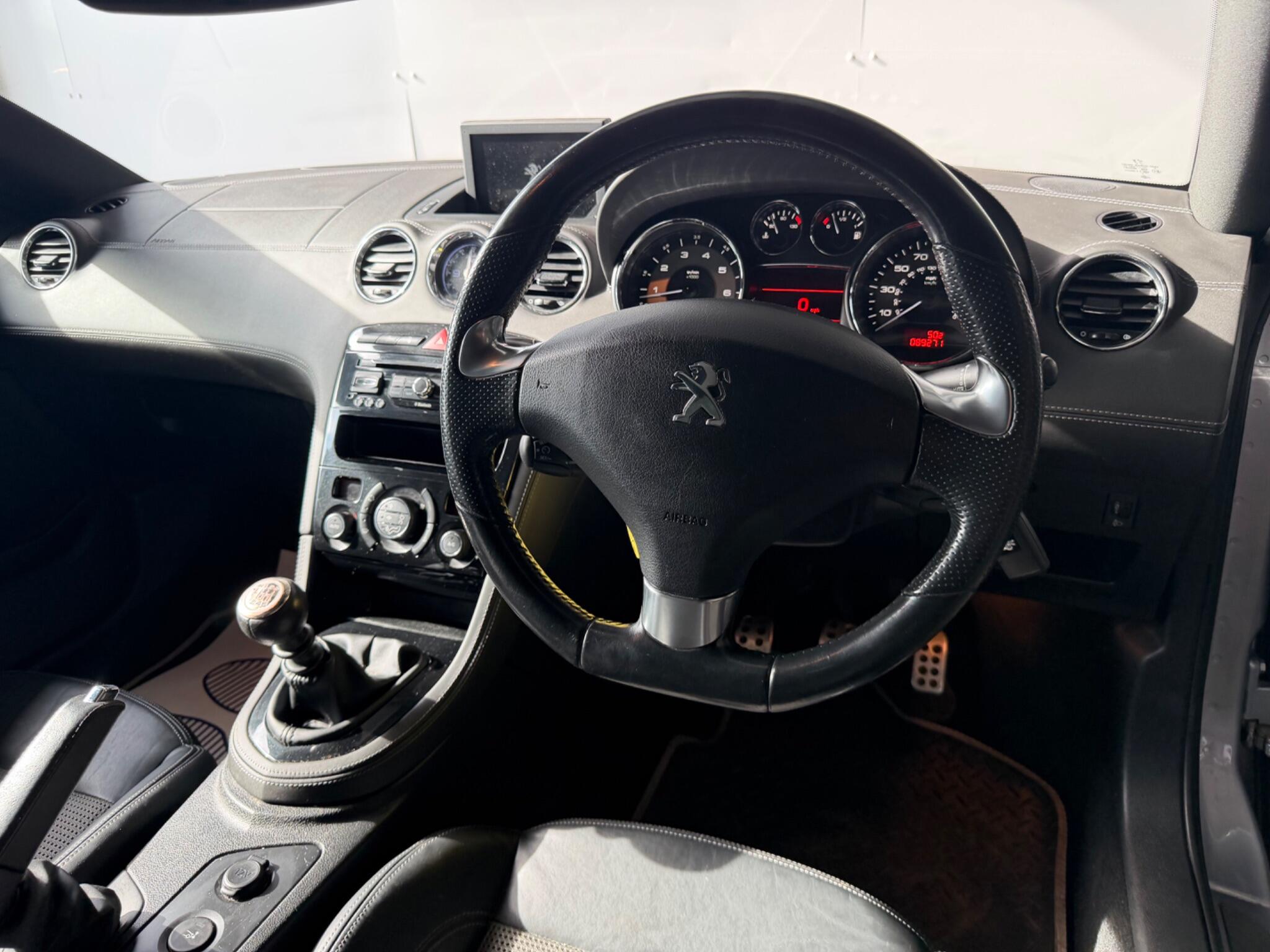 Peugeot RCZ view 21