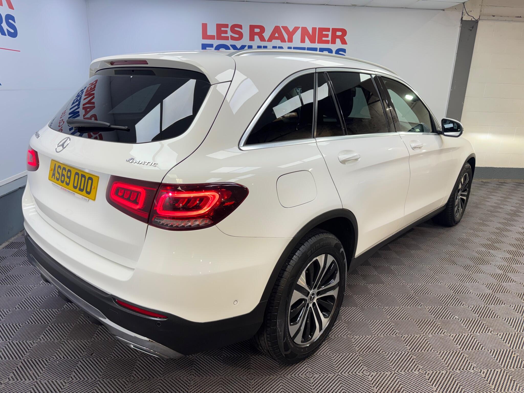 Mercedes-Benz GLC view 19