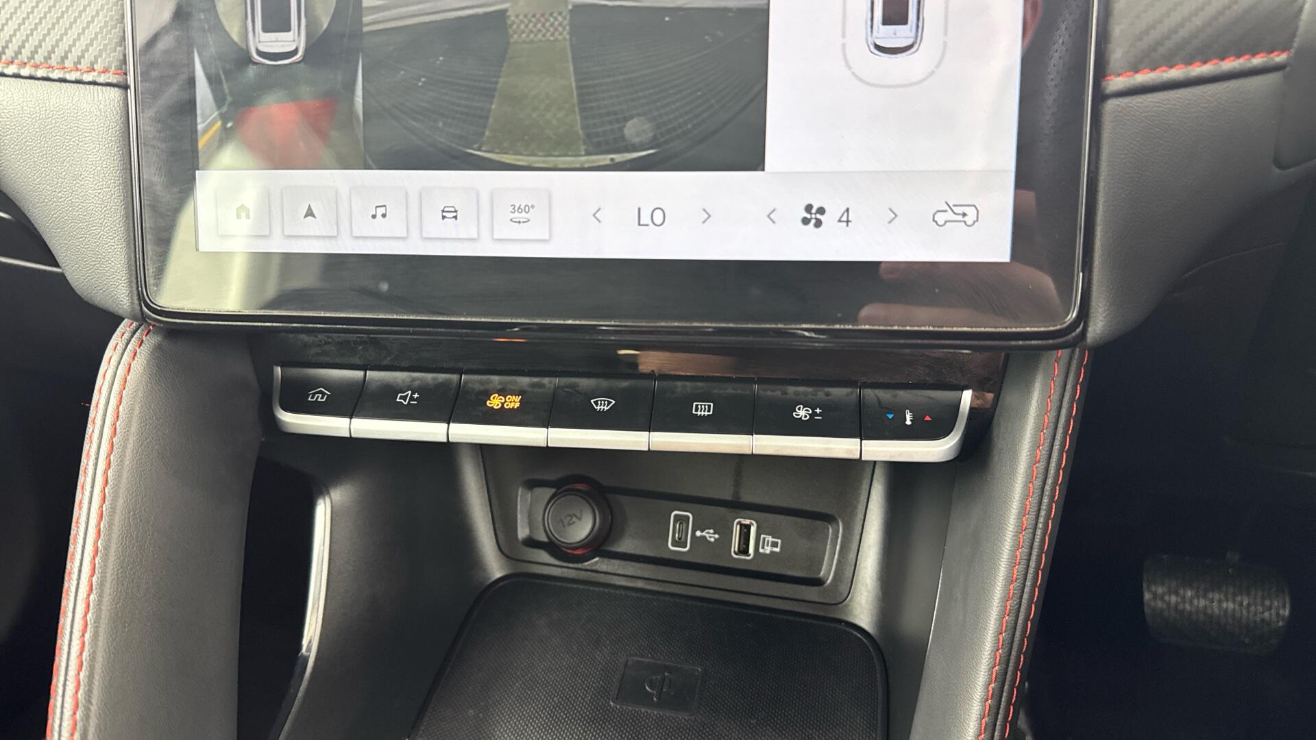 MG ZS view 33