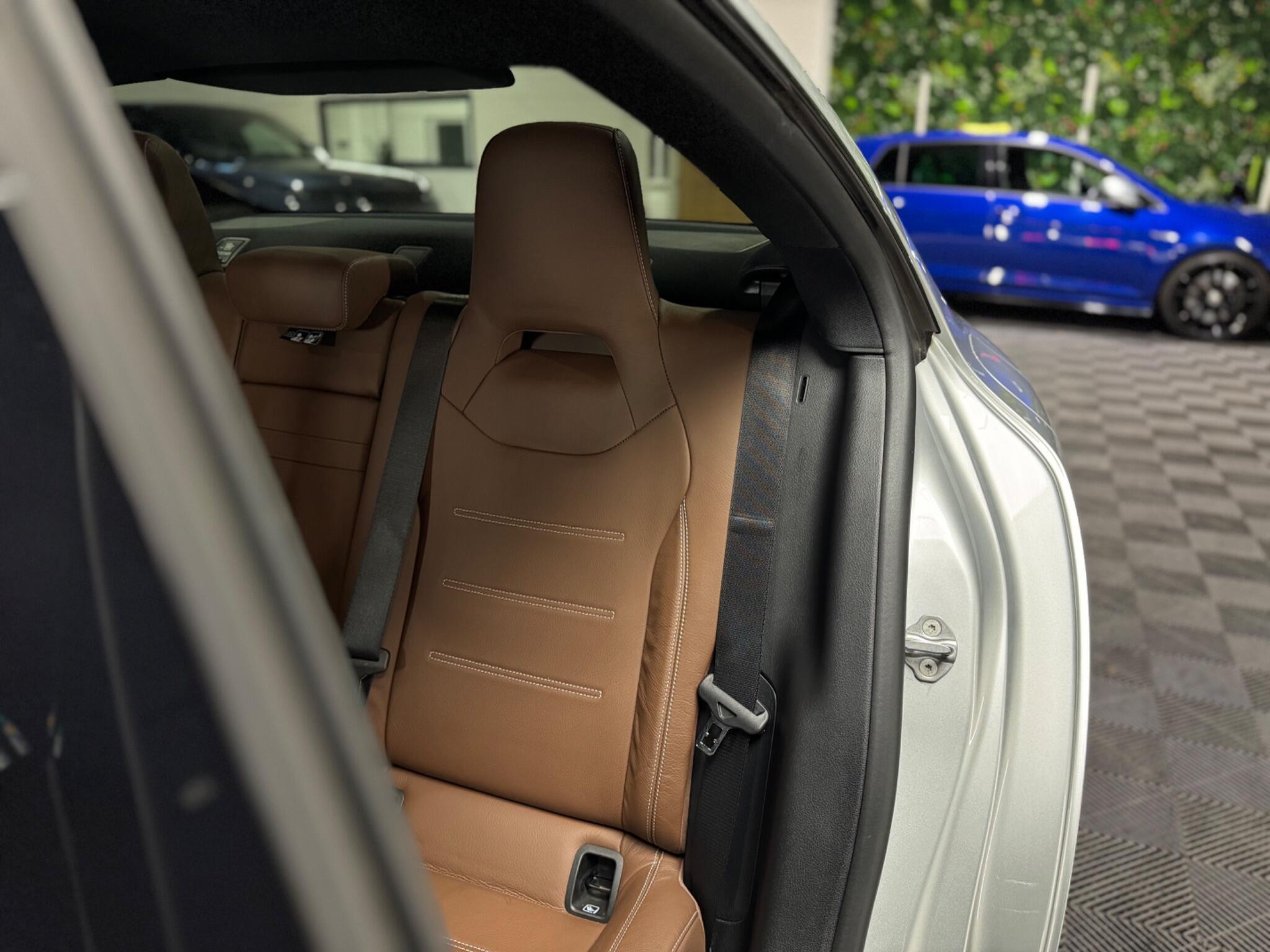 Mercedes-Benz Cla view 23
