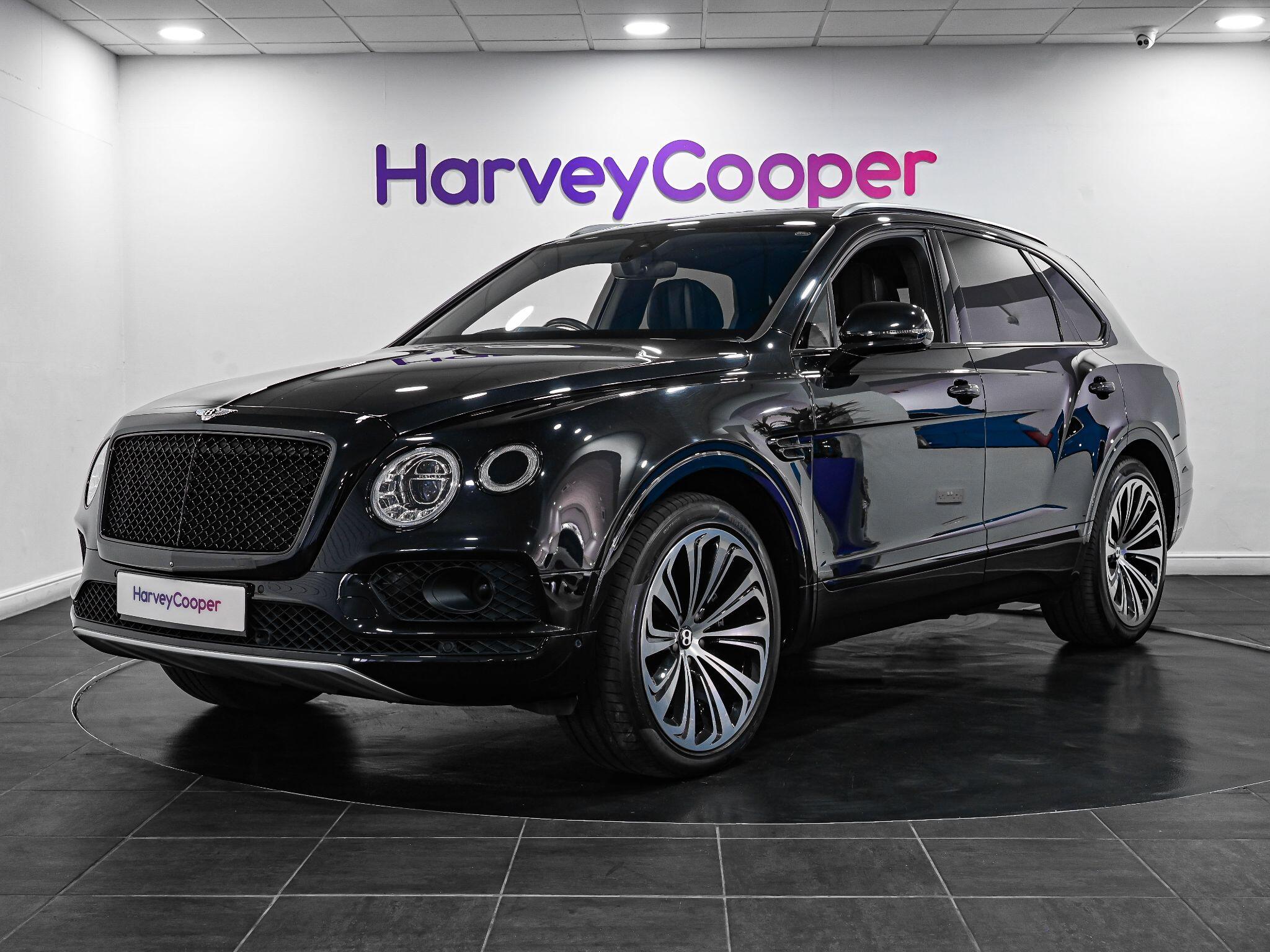 Bentley Bentayga view 6