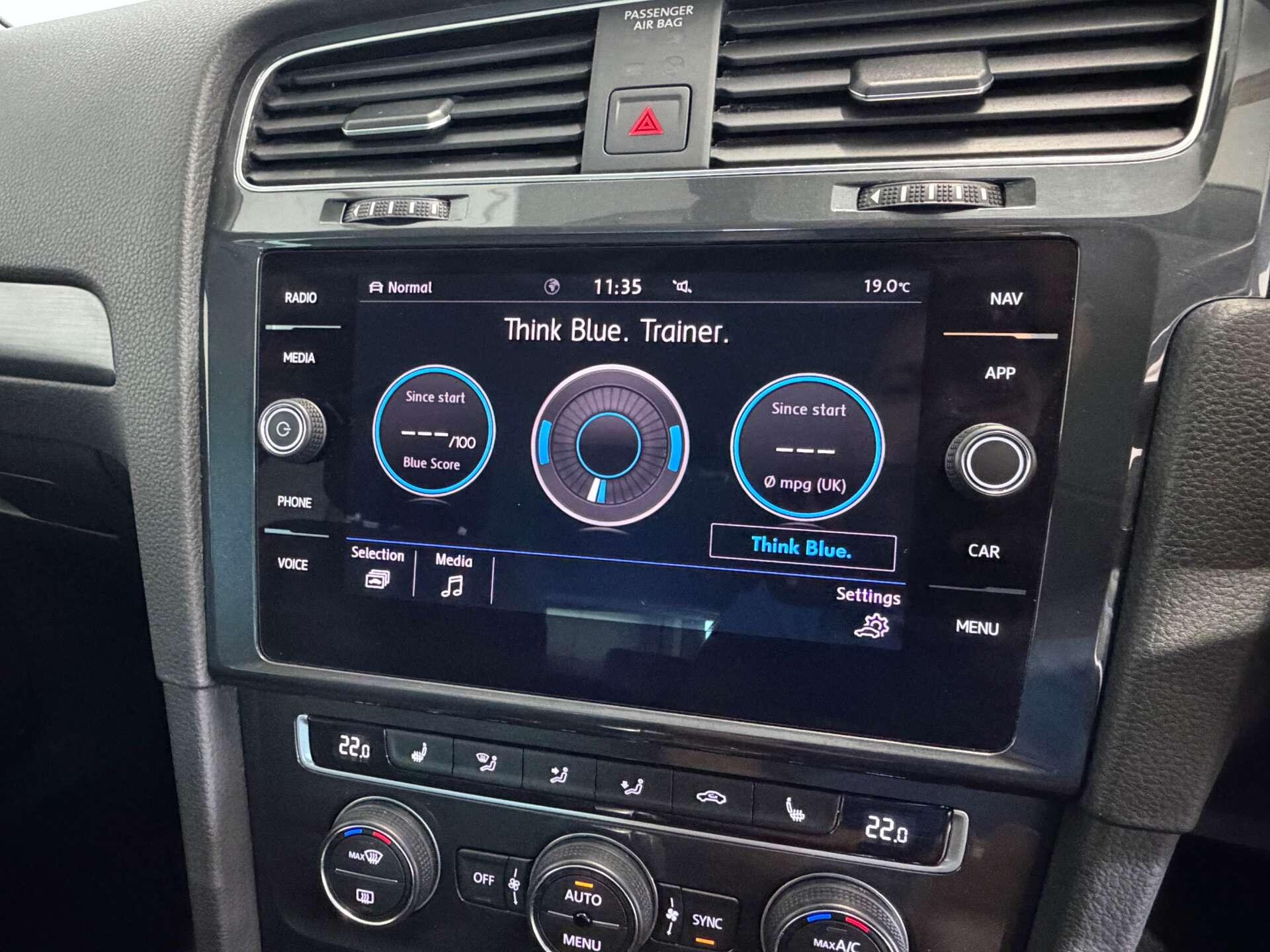 Volkswagen Golf view 39
