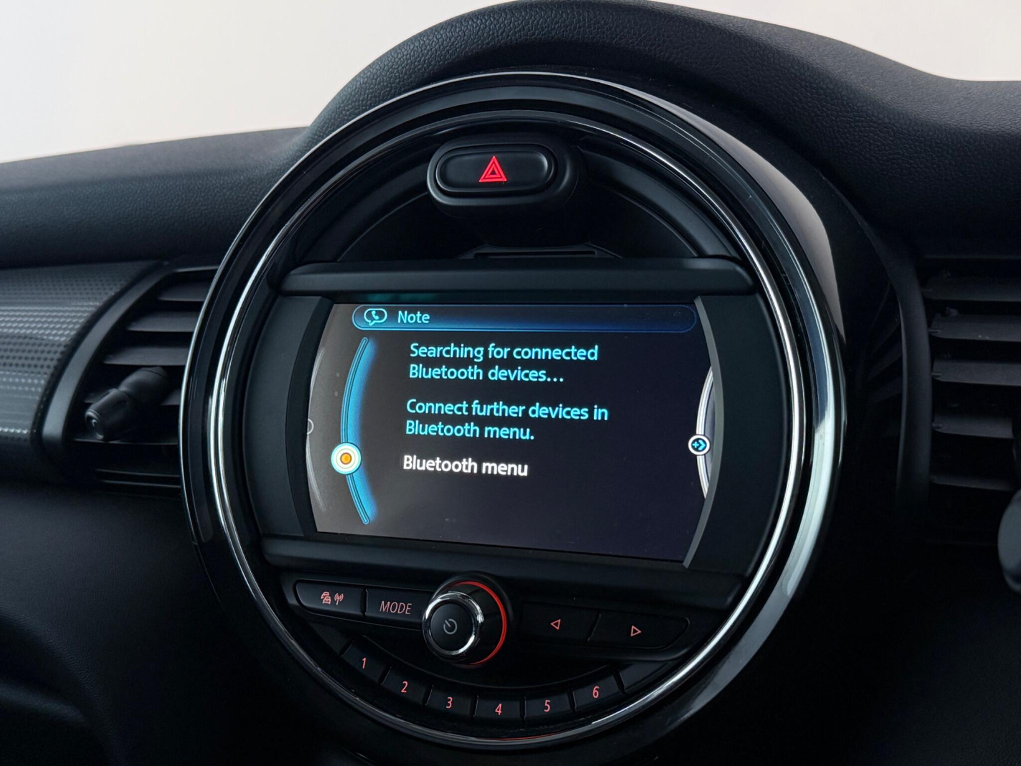 Mini Hatch view 23