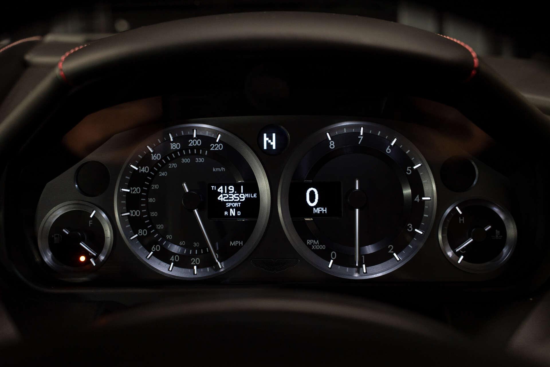 Aston Martin Vantage view 14