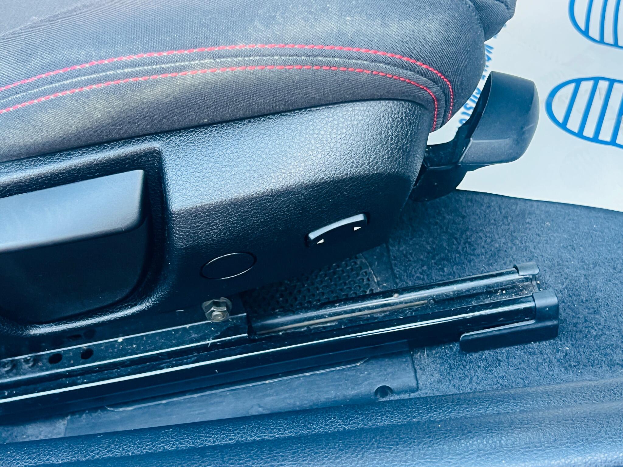 BMW 1 Series view 56
