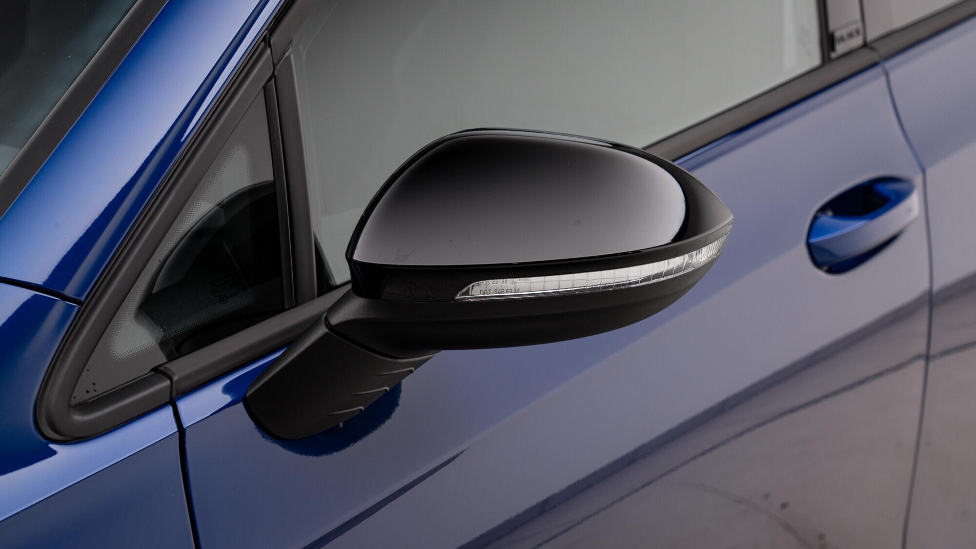 Volkswagen Golf view 11