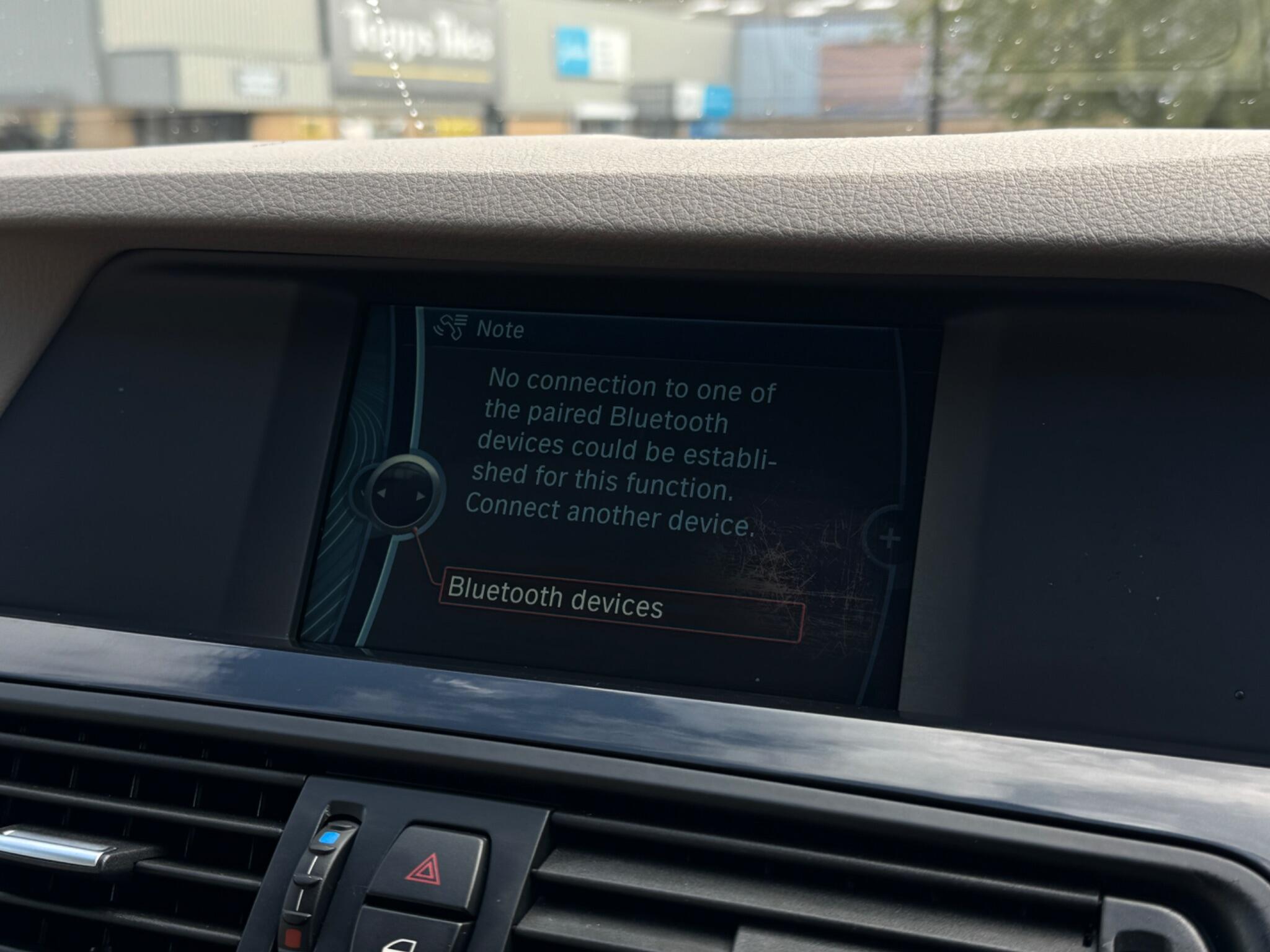 BMW 5 Series view 36
