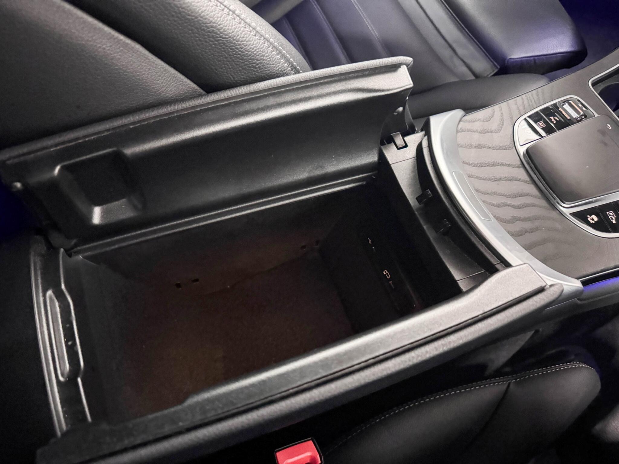 Mercedes-Benz GLC view 31