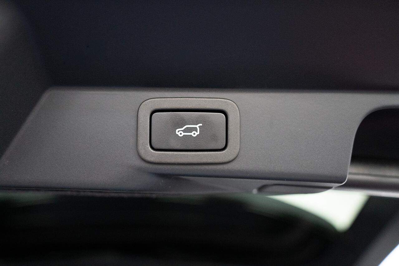 Land Rover Range Rover Sport view 42