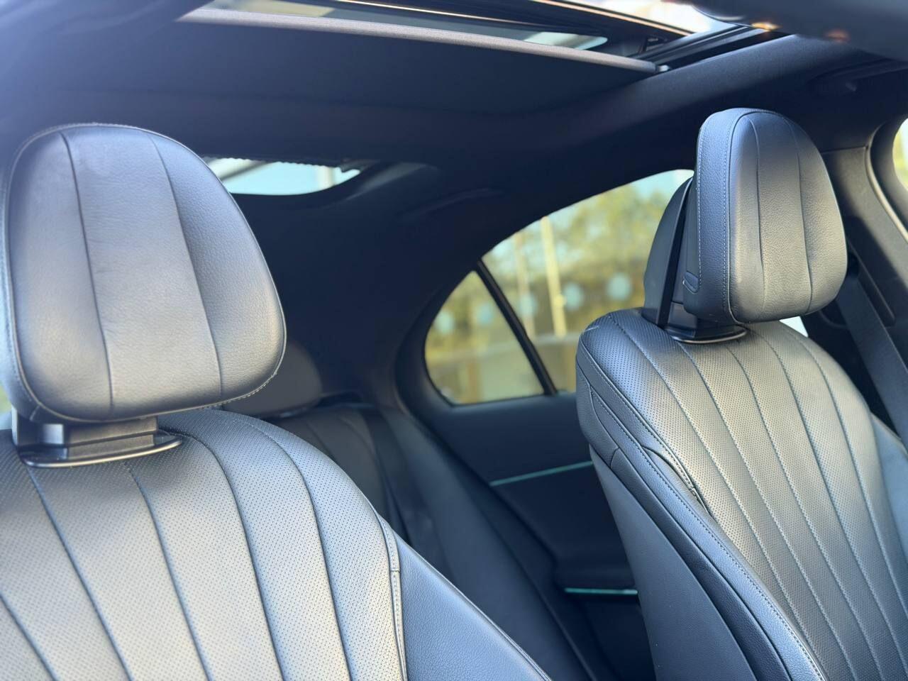Mercedes-Benz E-Class view 13