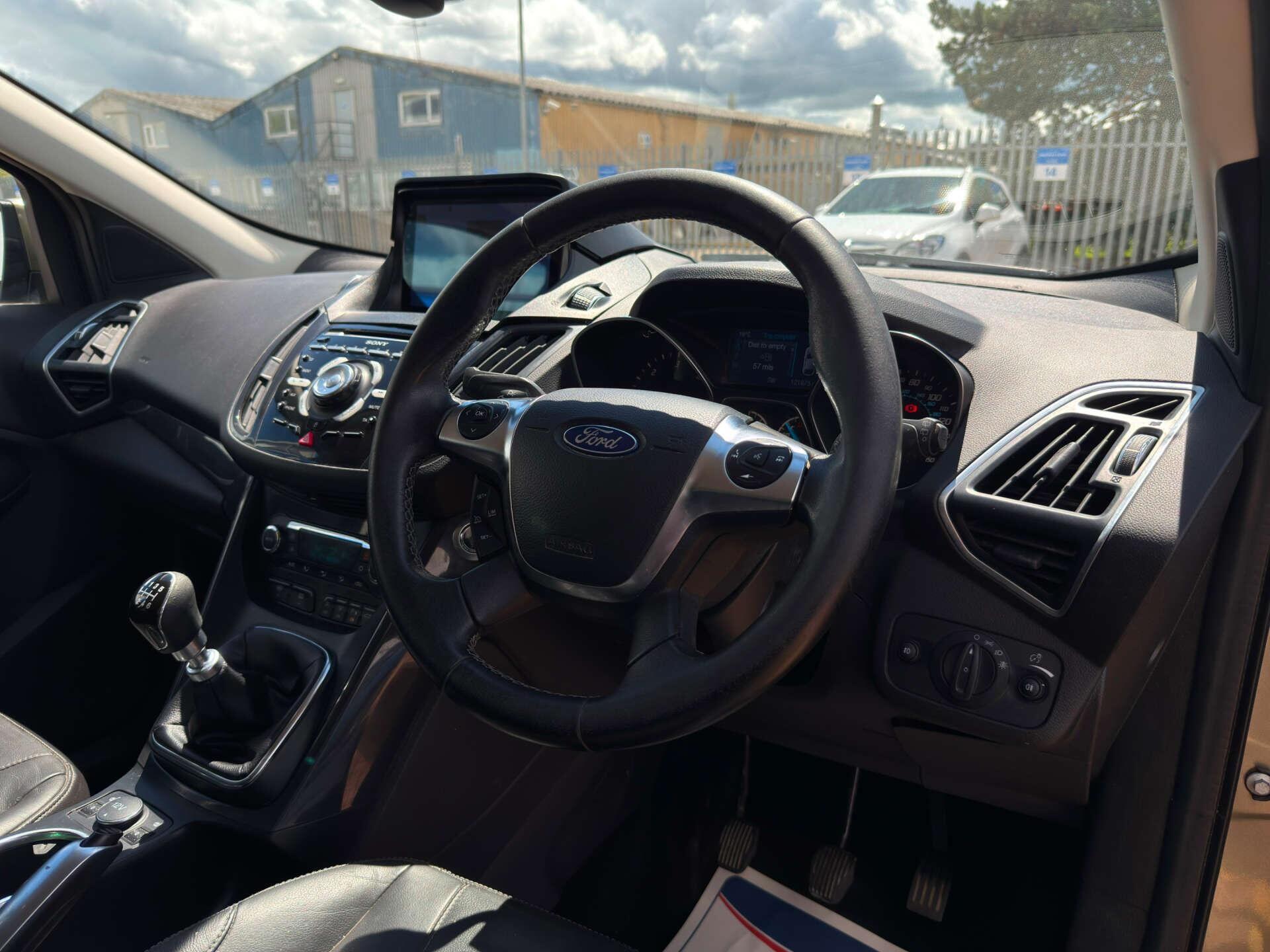 Ford Kuga view 21