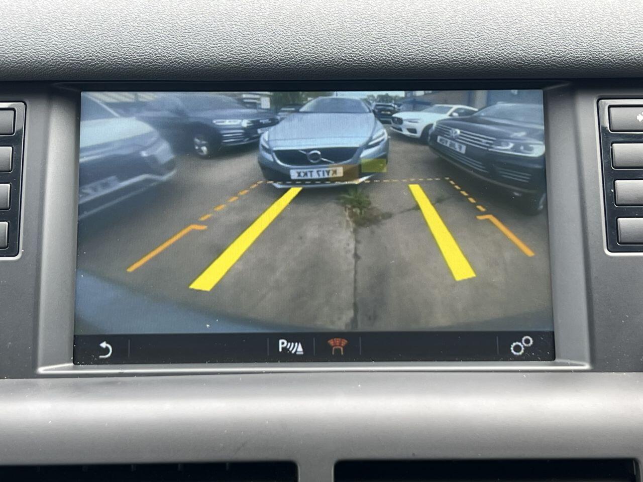 Land Rover Discovery Sport view 53