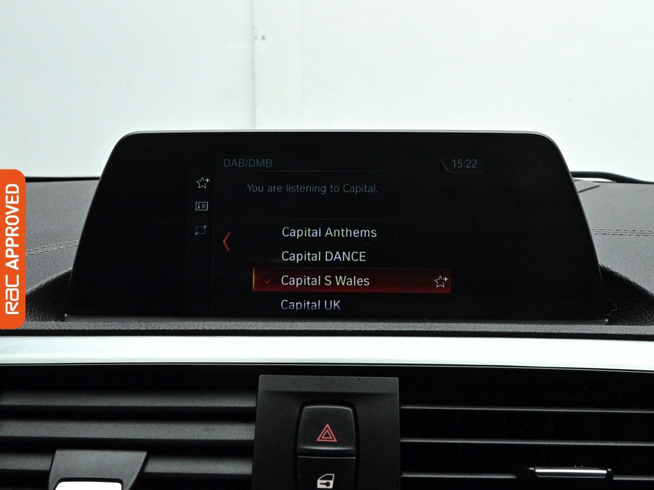 BMW 1 Series view 19
