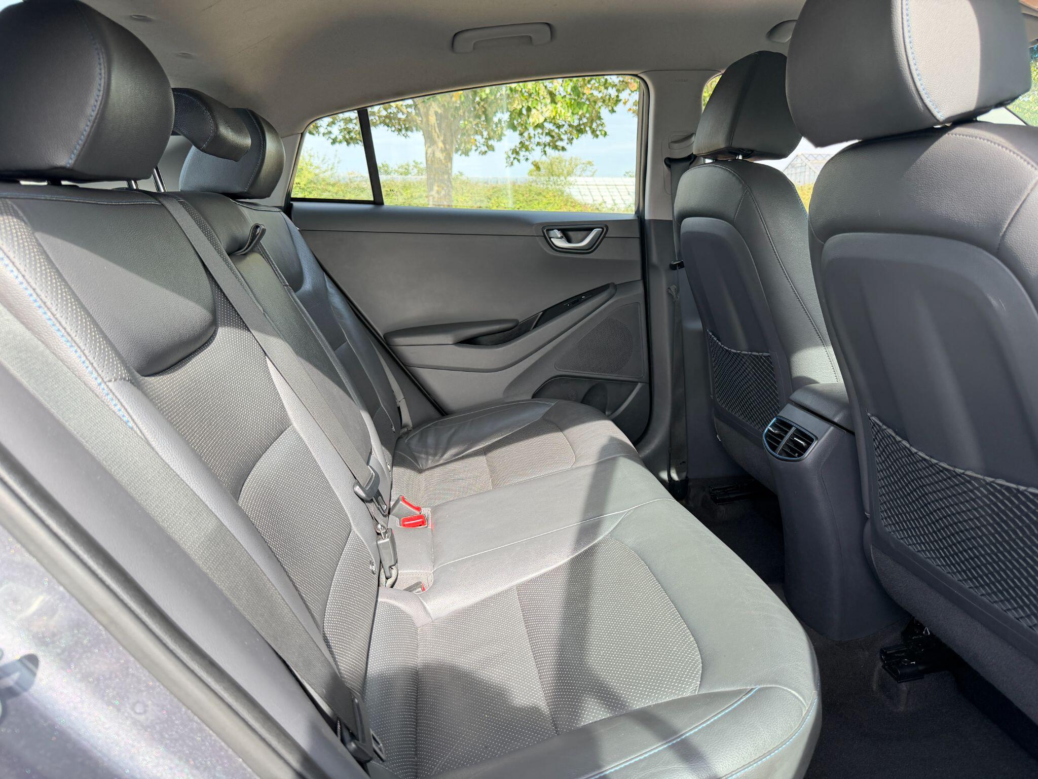 Hyundai Ioniq view 25