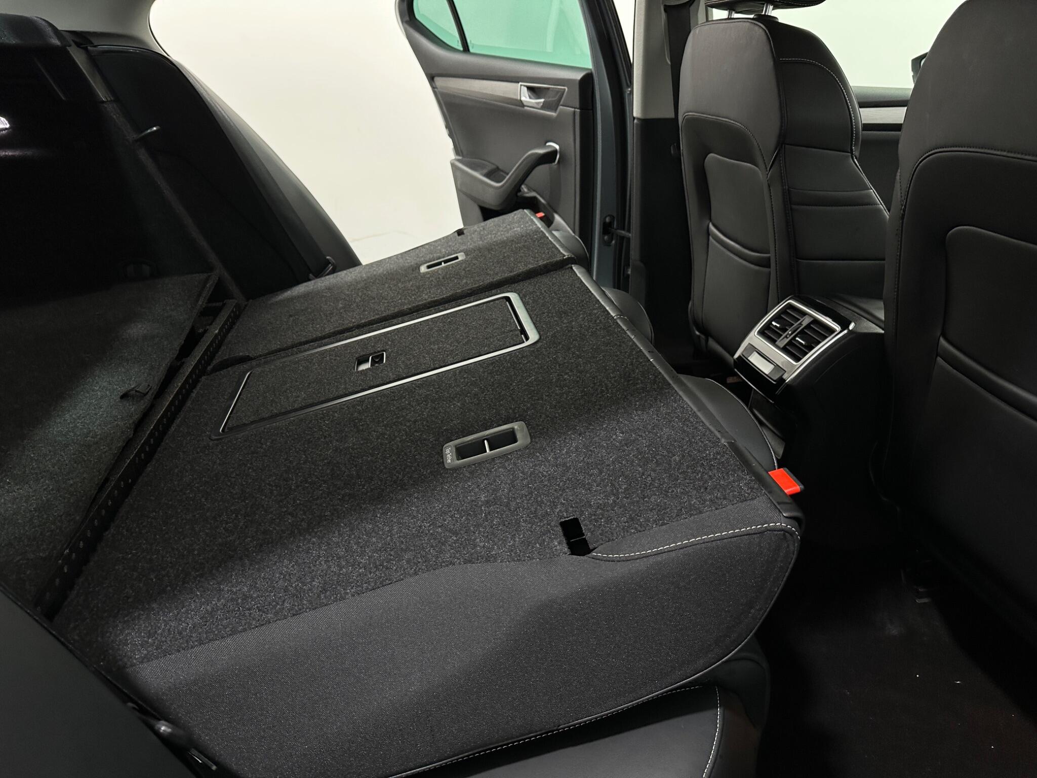 Skoda Superb view 47