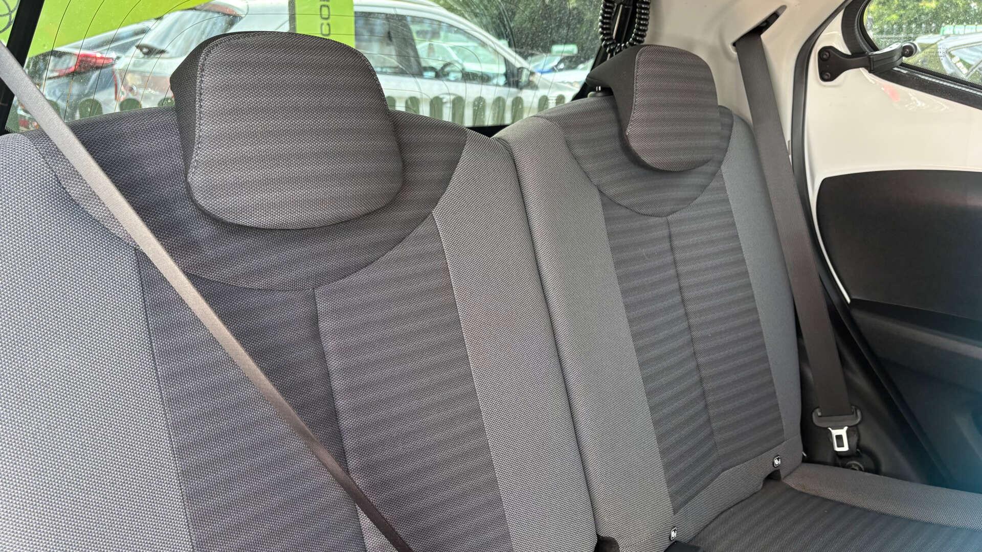 Toyota Aygo view 10