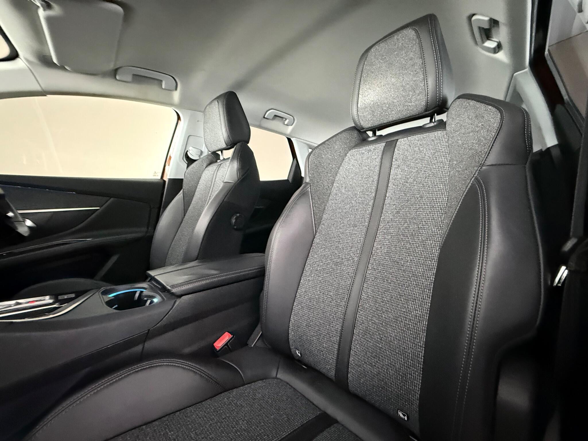 Peugeot 3008 view 27