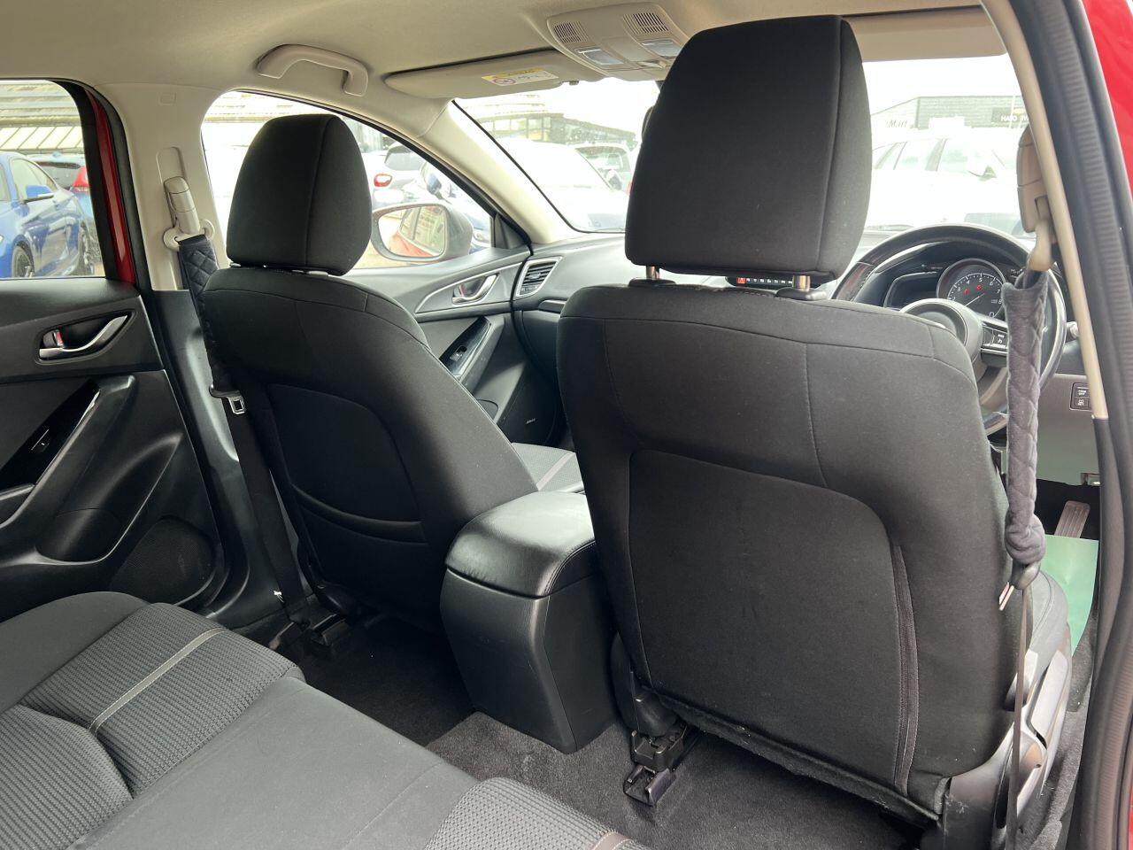 Mazda Skyactiv-G view 18