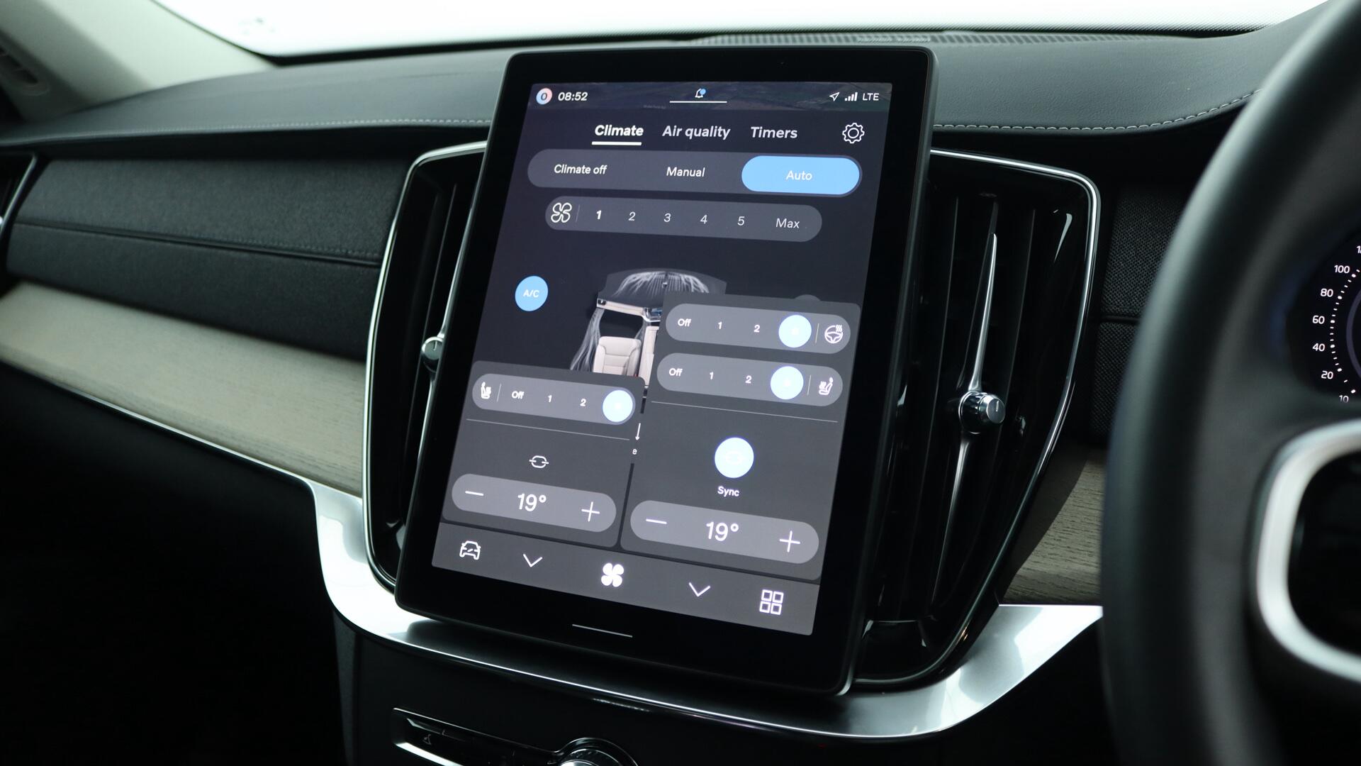 Volvo XC90 view 43