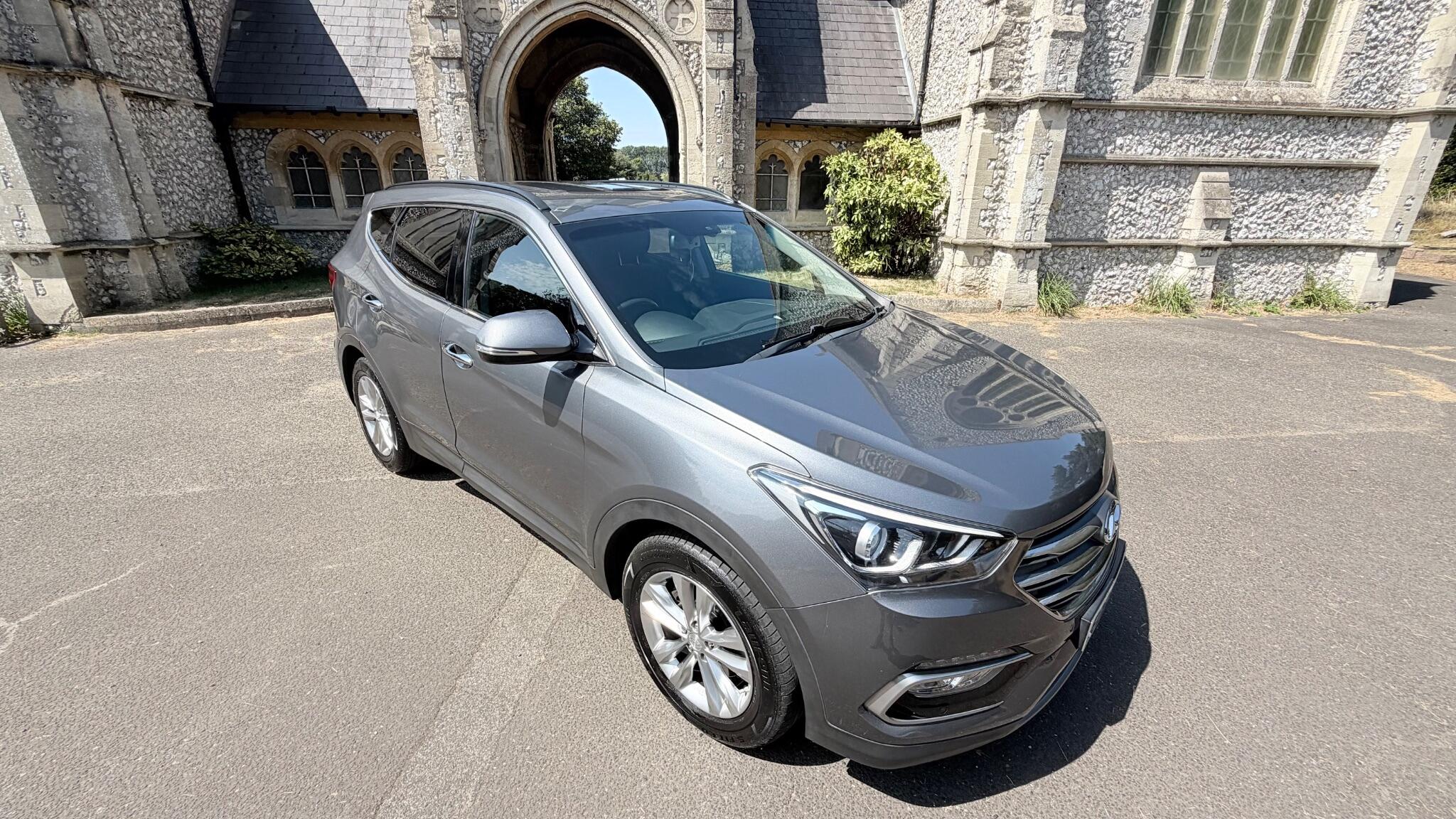 Hyundai Santa Fe view 5